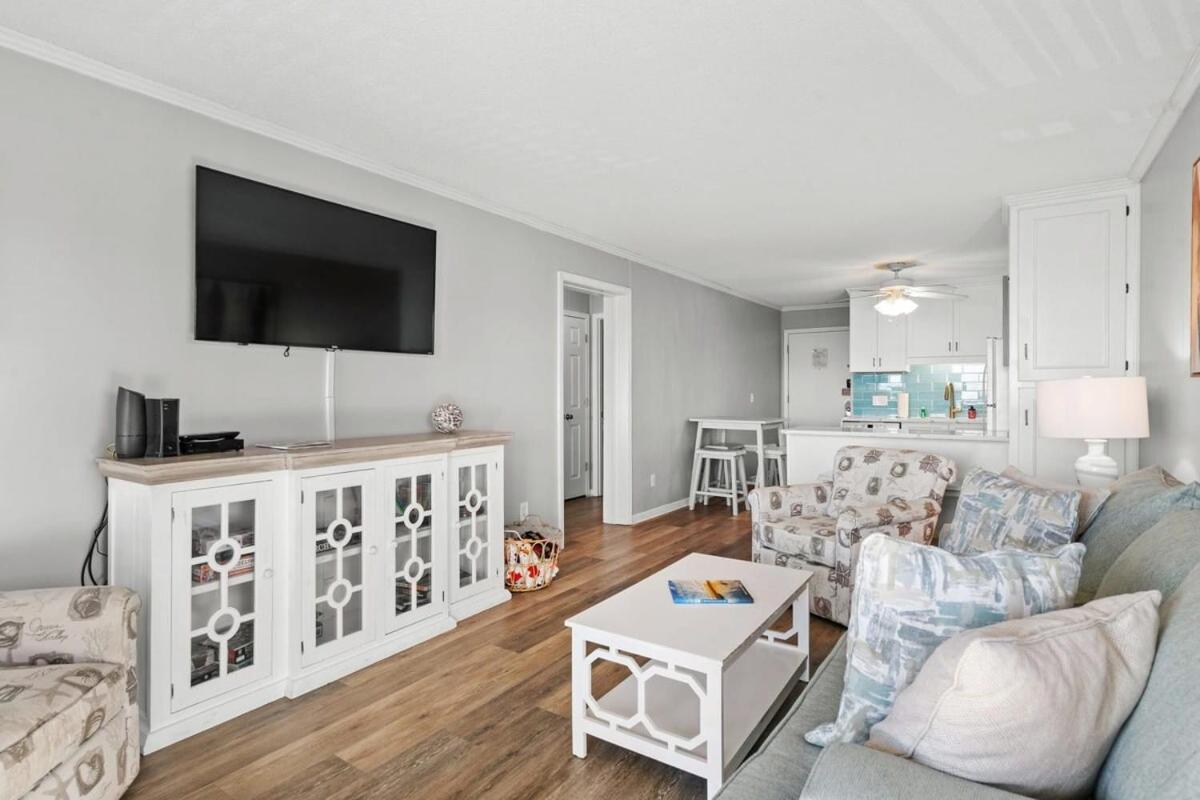 Ocean Forest Oceanfront Unit B305 Holiday home *