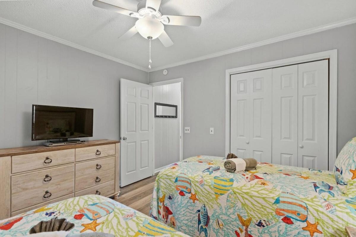 Ocean Forest Oceanfront Unit B305 Holiday home Myrtle Beach
