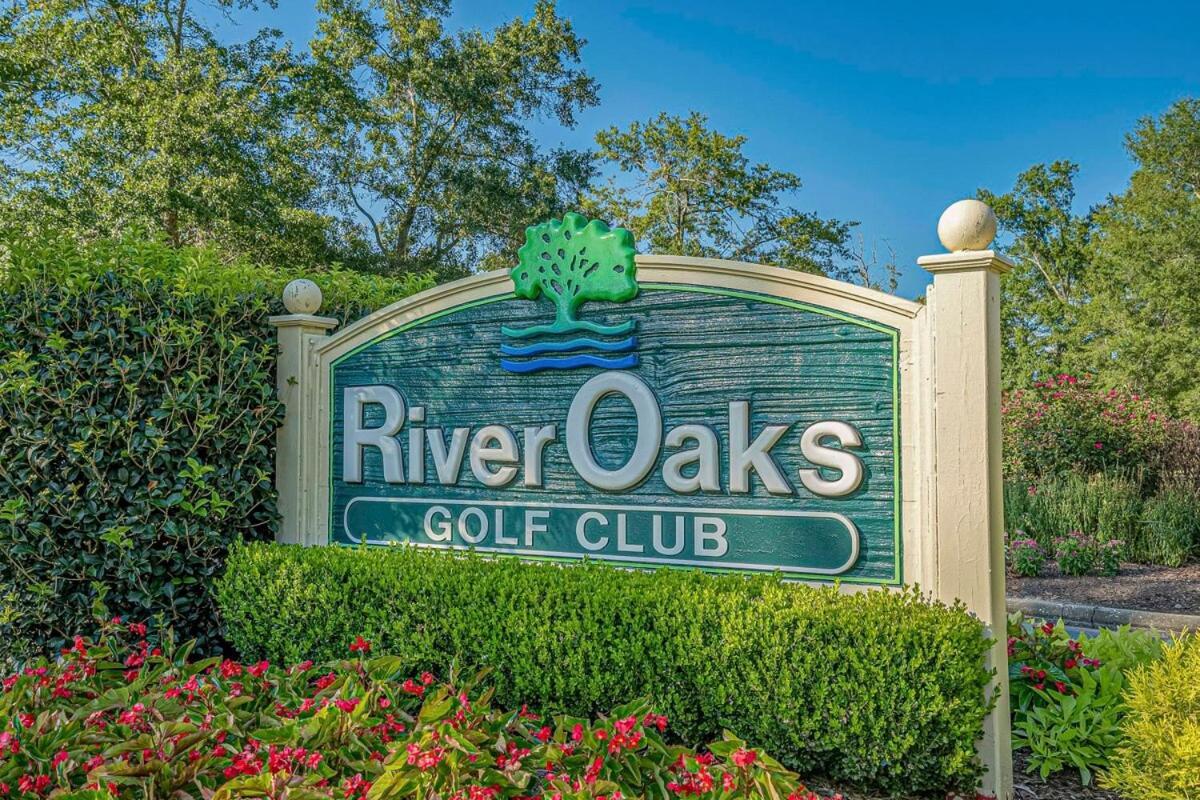 River Oaks Cozy Golf Course Unit 18f Holiday home