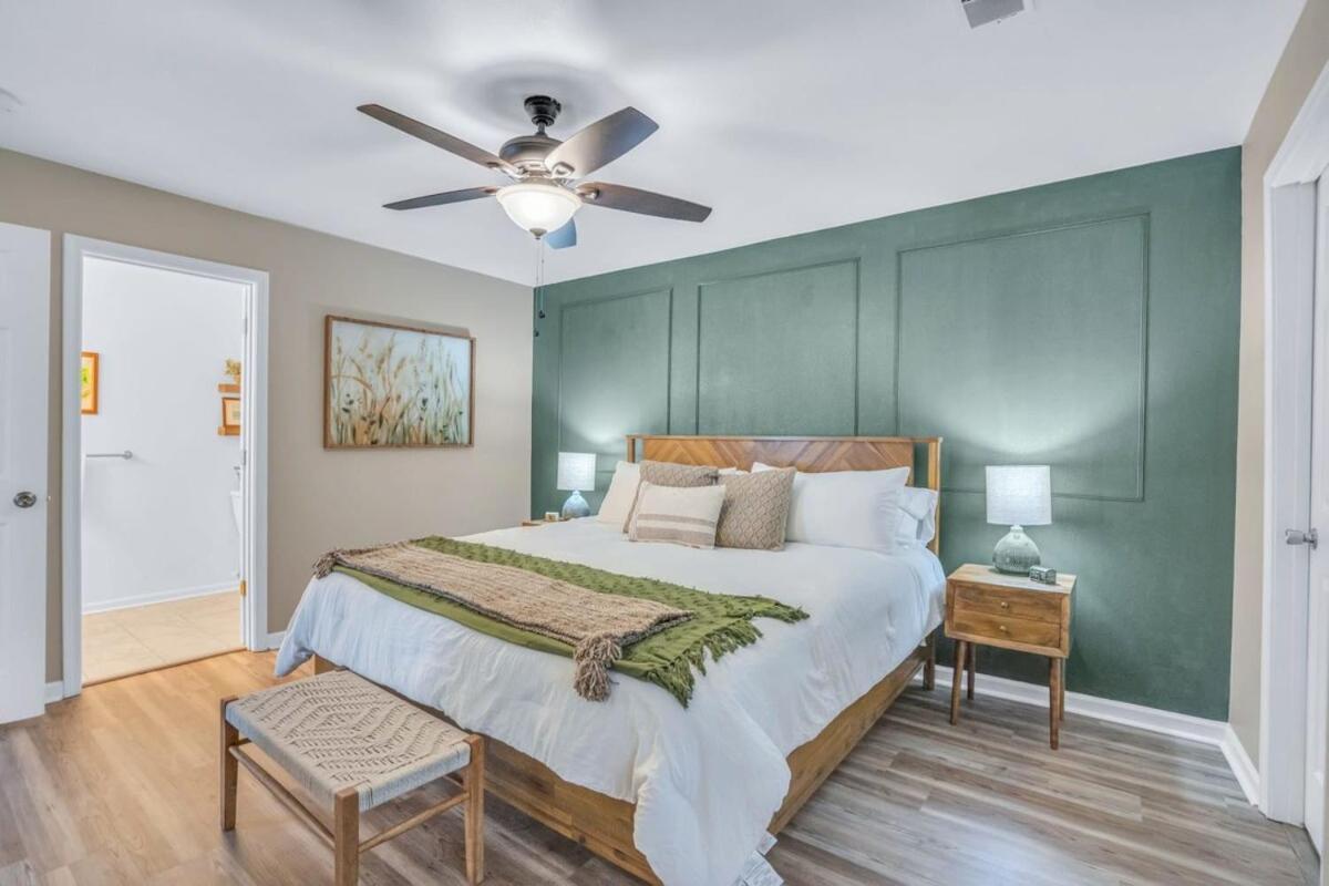 River Oaks Cozy Golf Course Unit 18f *
