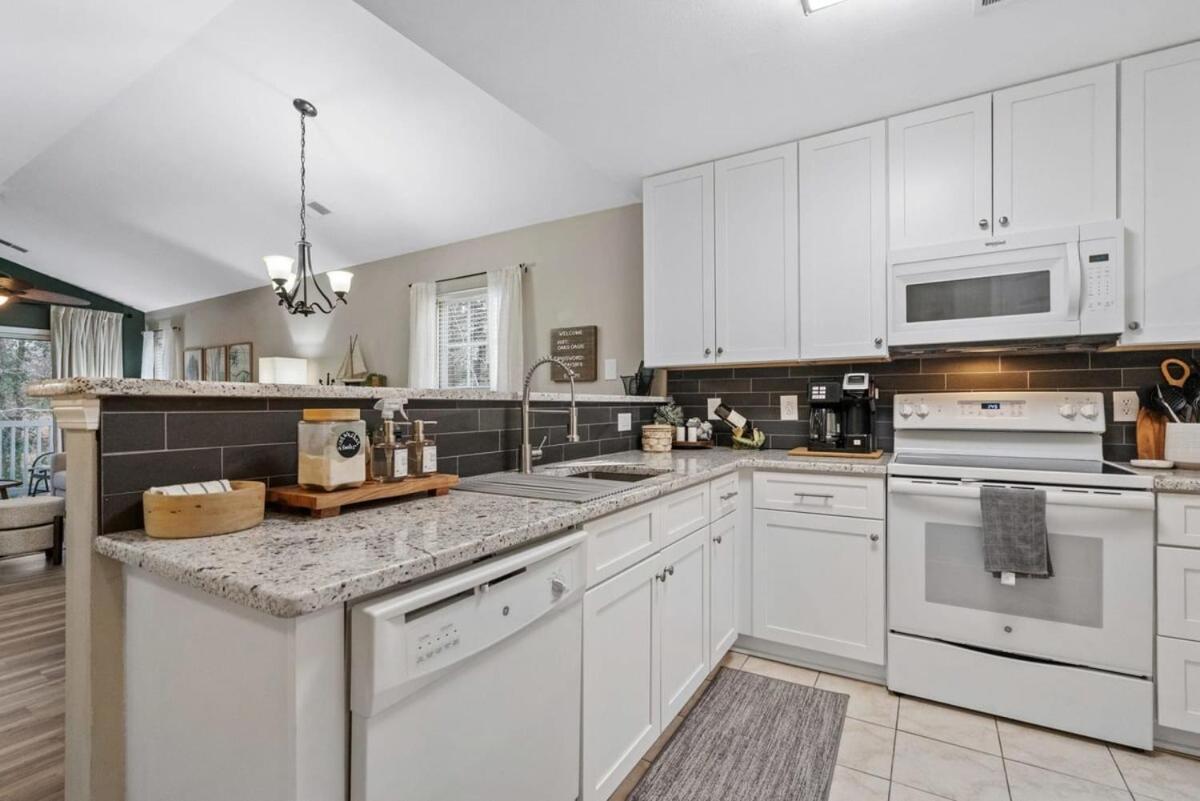 River Oaks Cozy Golf Course Unit 18f