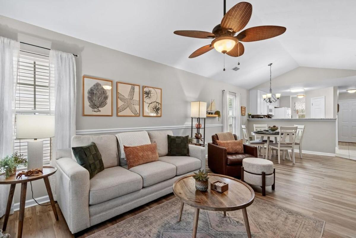 River Oaks Cozy Golf Course Unit 18f *