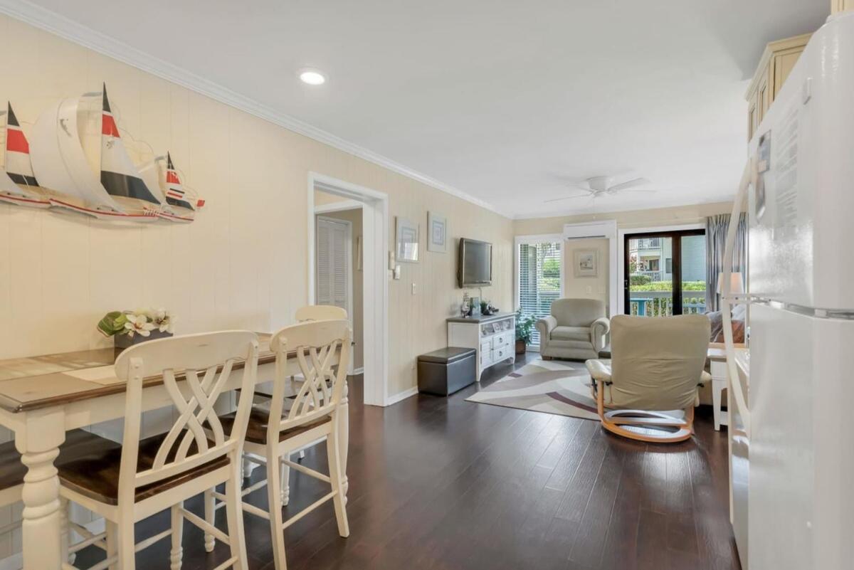 Ocean Forest Cozy Oceanfront Unit D116 Holiday home