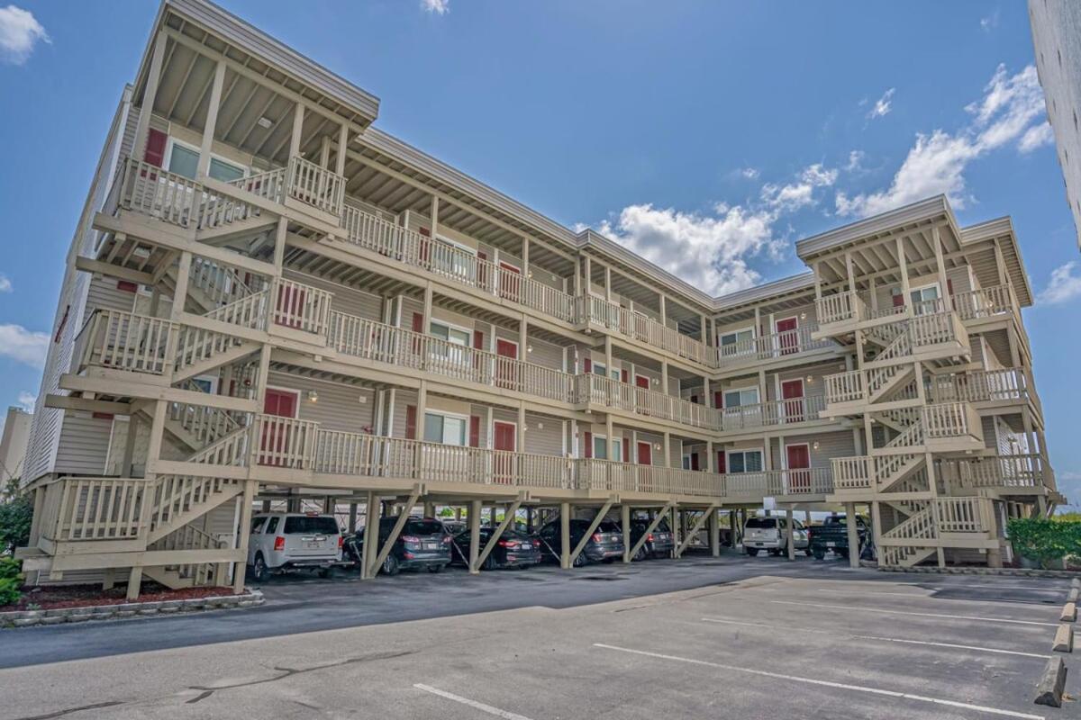 Seafarer Oceanfront Unit 107