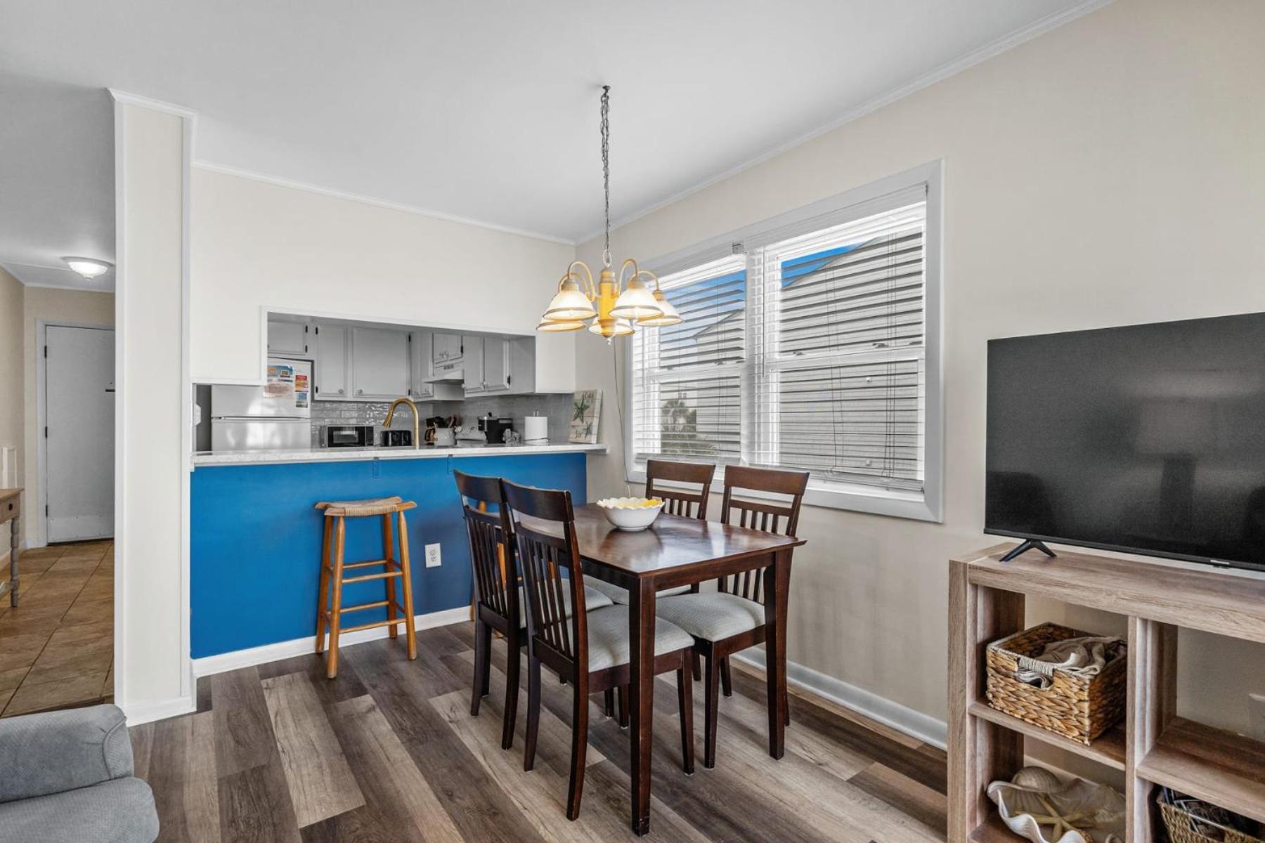 Ocean Pier Oceanfront Unit 209 *
