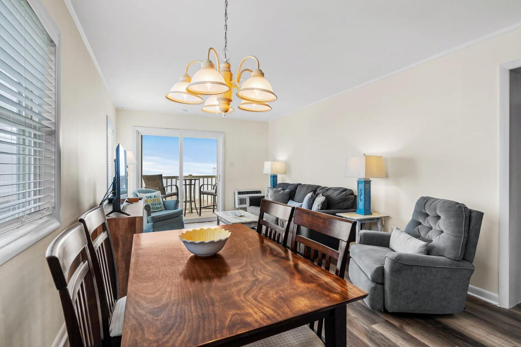 Ocean Pier Oceanfront Unit 209 Holiday home *
