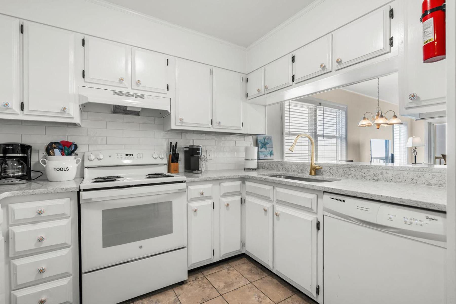 Ocean Pier Oceanfront Unit 209 *