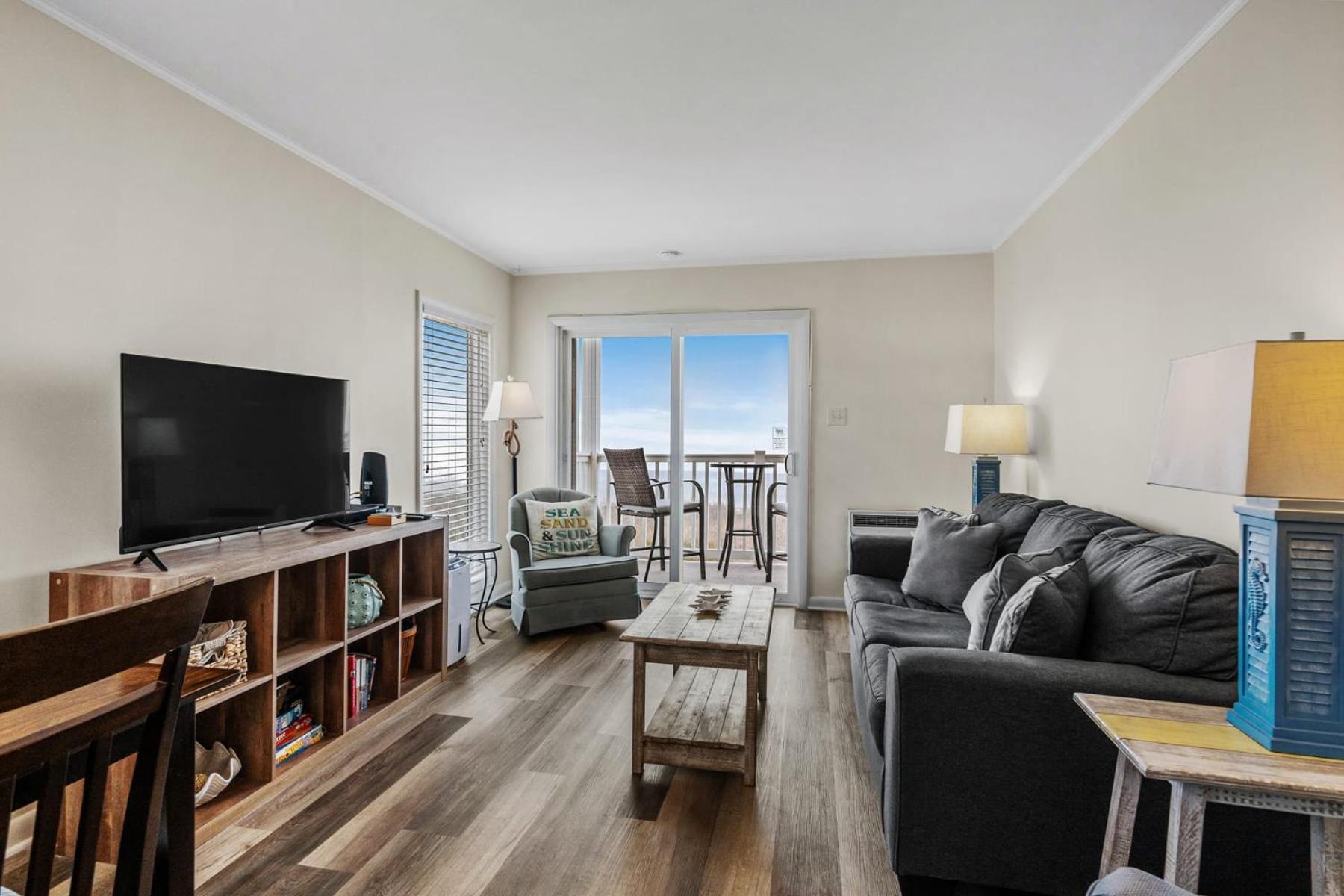 Ocean Pier Oceanfront Unit 209 *