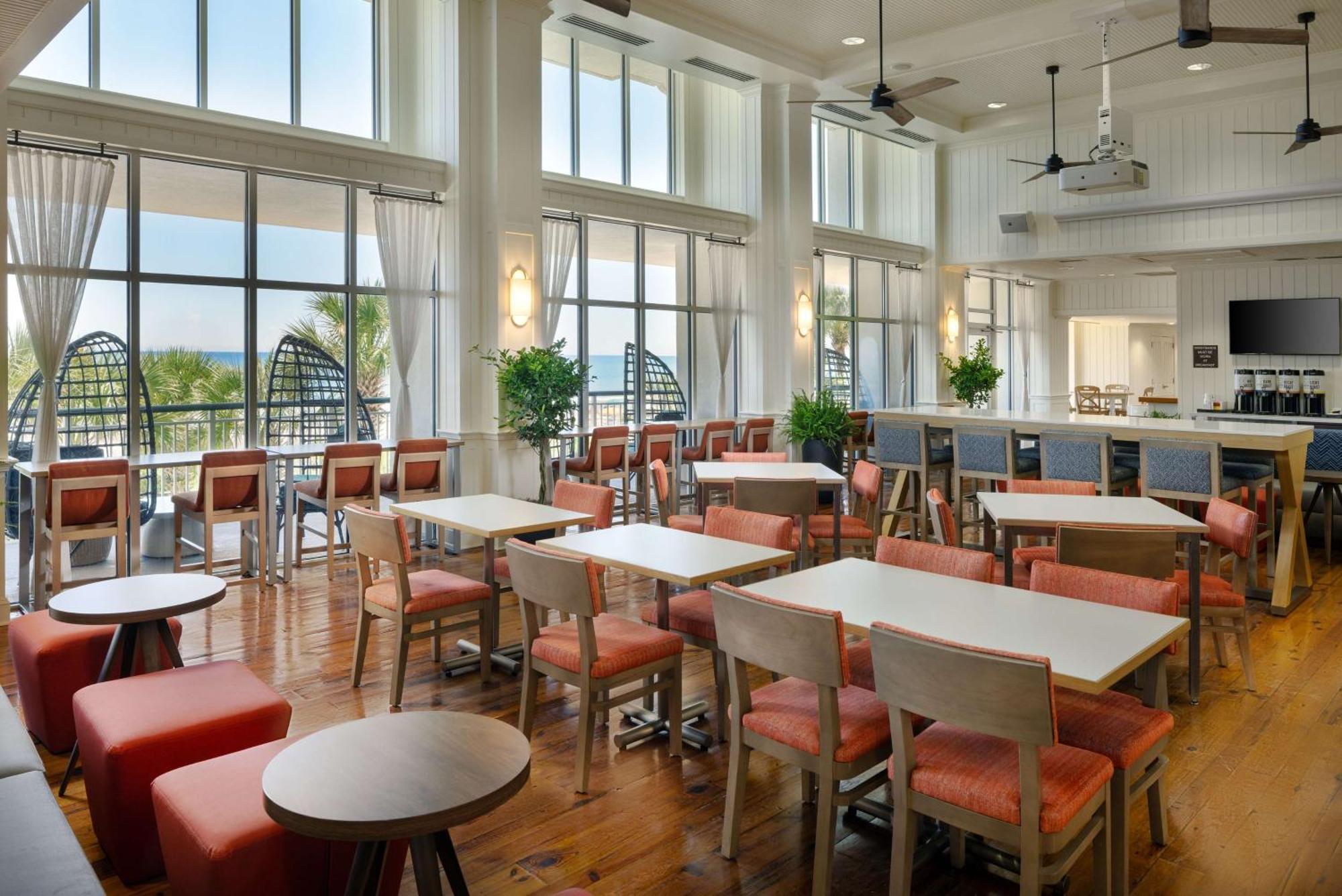Hotel Hampton & Myrtle Oceanfront
