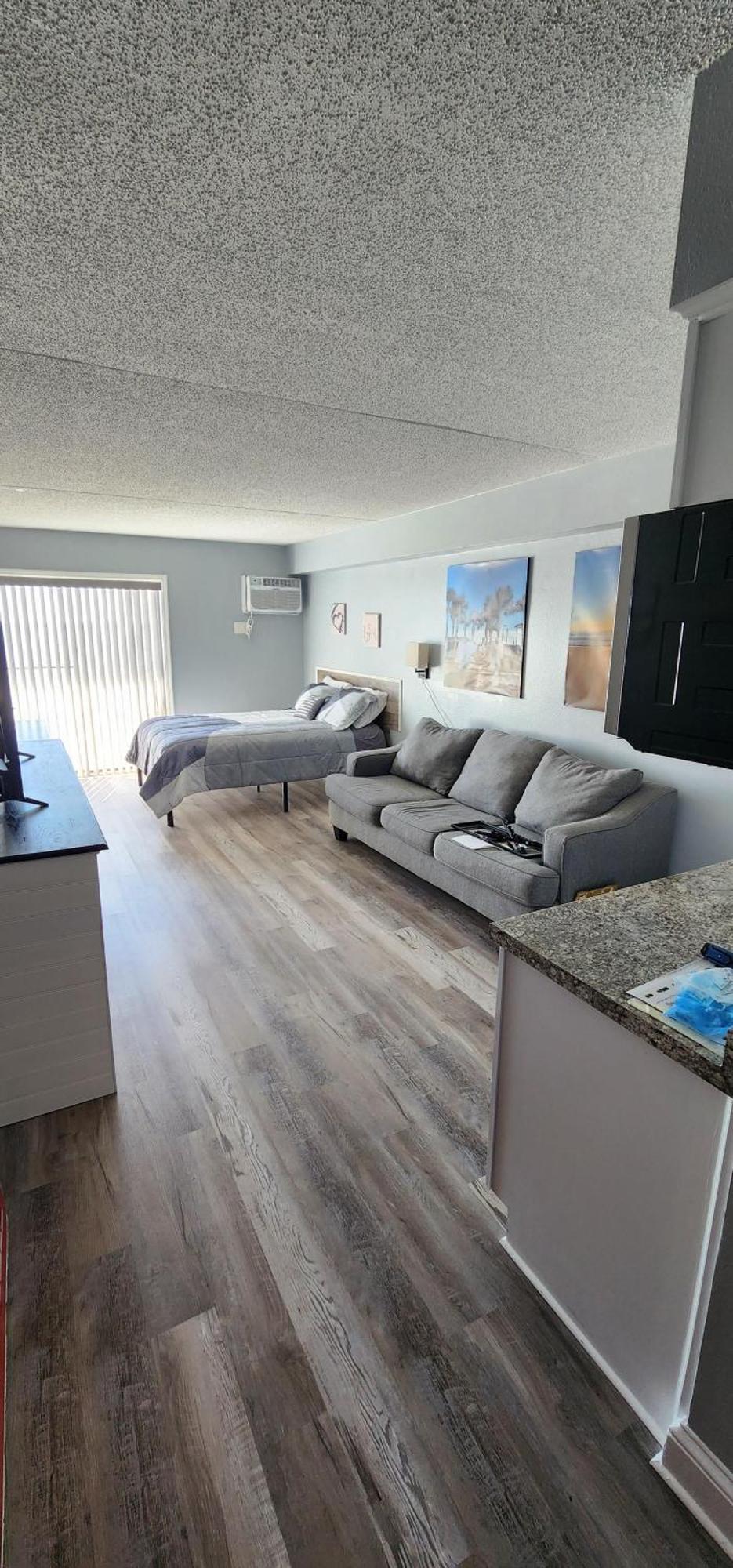 Holiday home Updated Ocean Front Queen Suite- Sea Mist 20505 Myrtle Beach