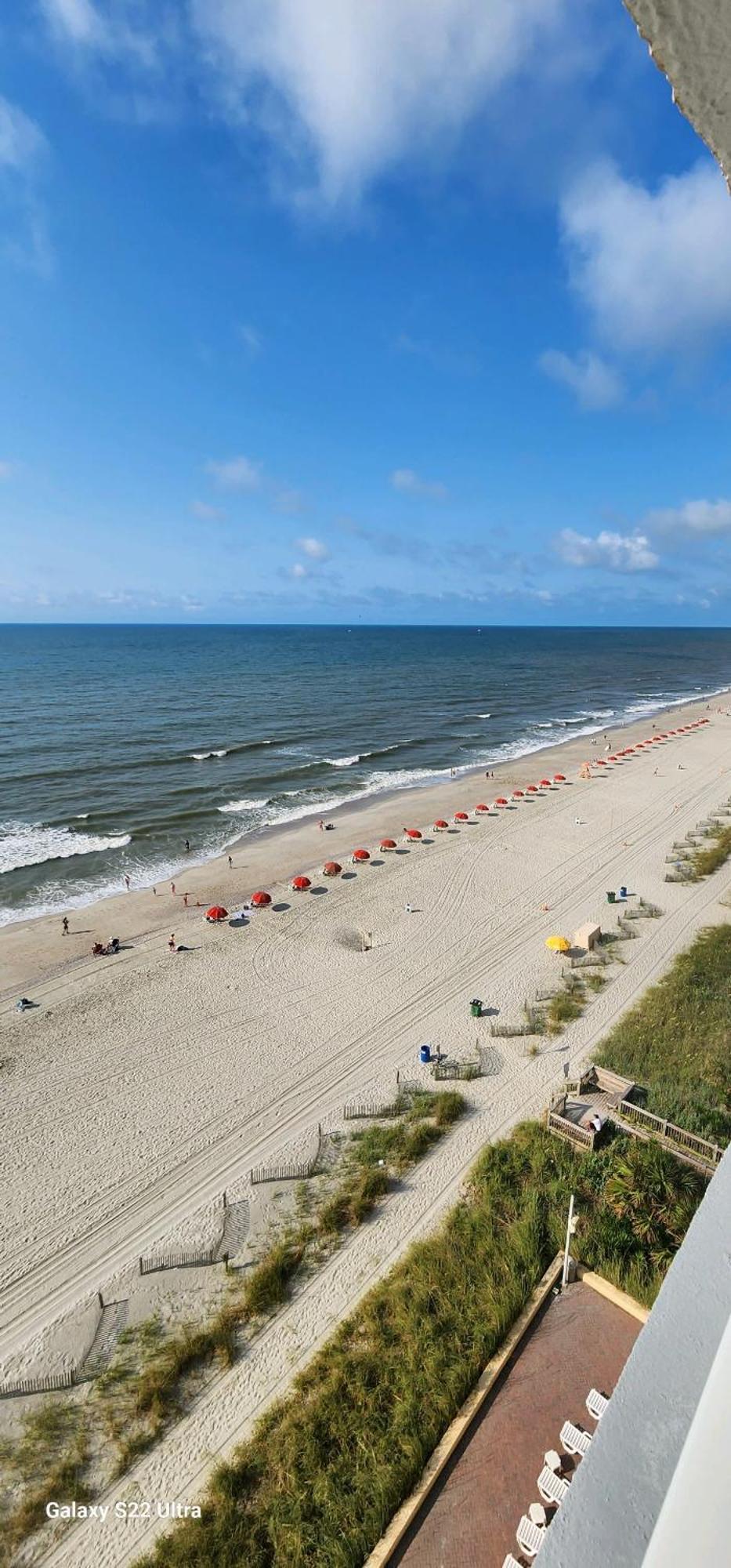 Oceanfront Efficiency T1106 Apartment *