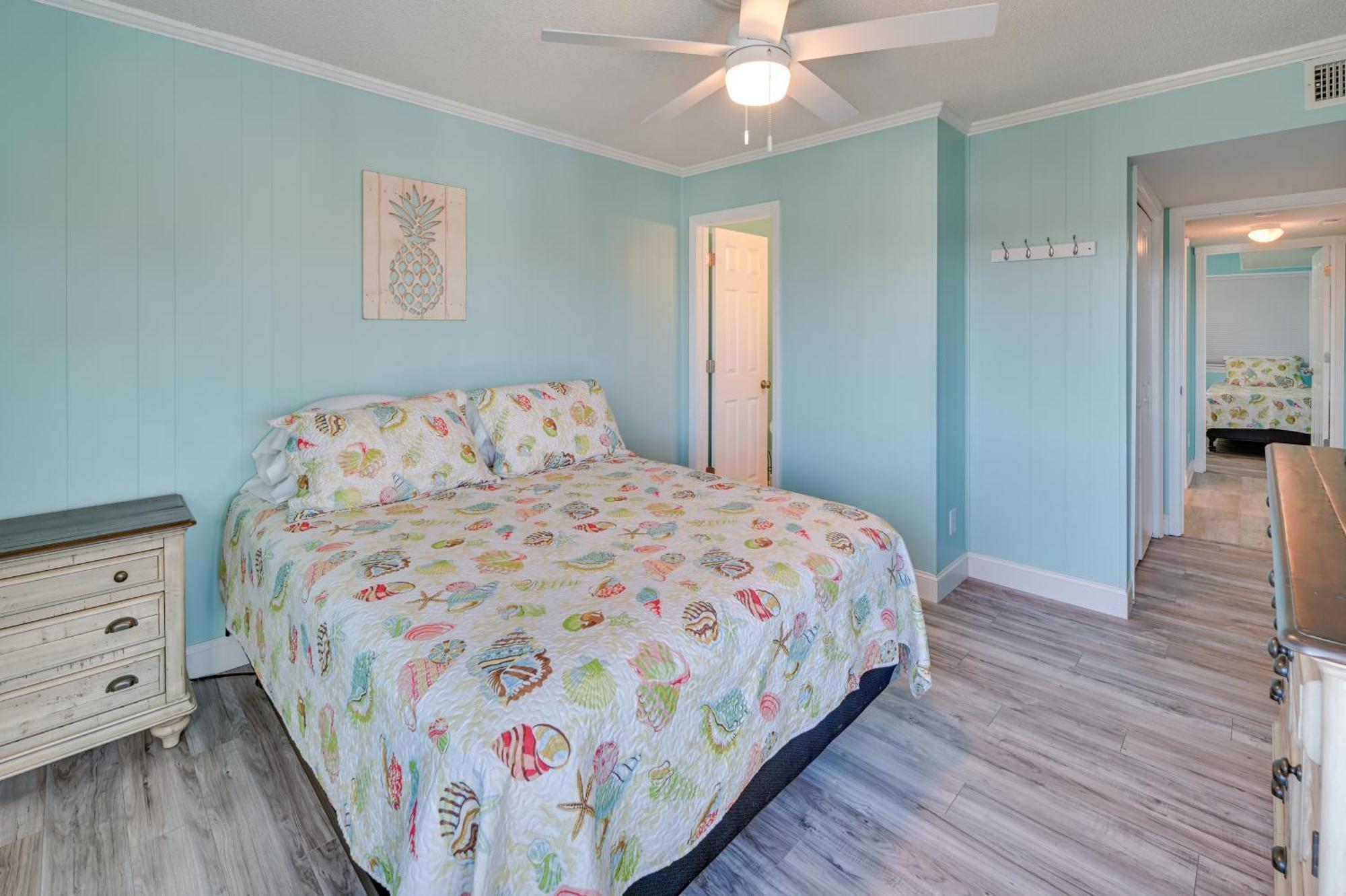 Myrtle Access And Amenities! Apartment *
