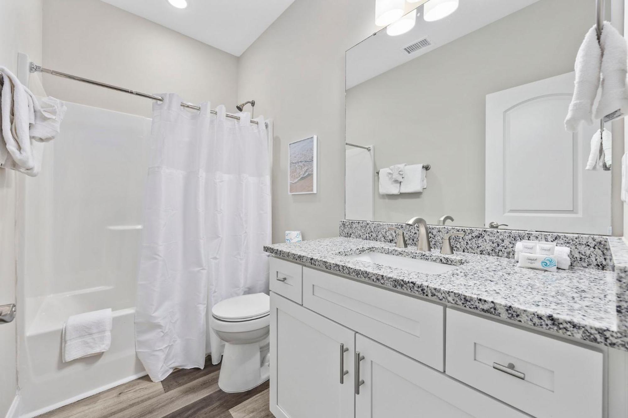 Pier View - Spacious Sleeps 8 - Pet Friendly * Myrtle Beach