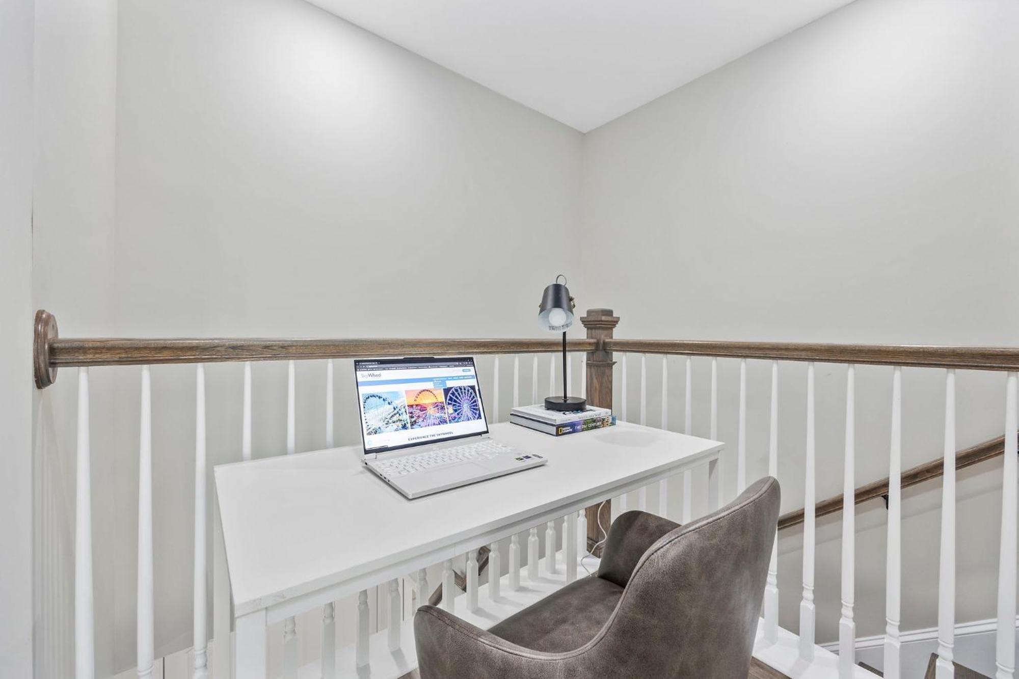 Pier View - Spacious Sleeps 8 - Pet Friendly *