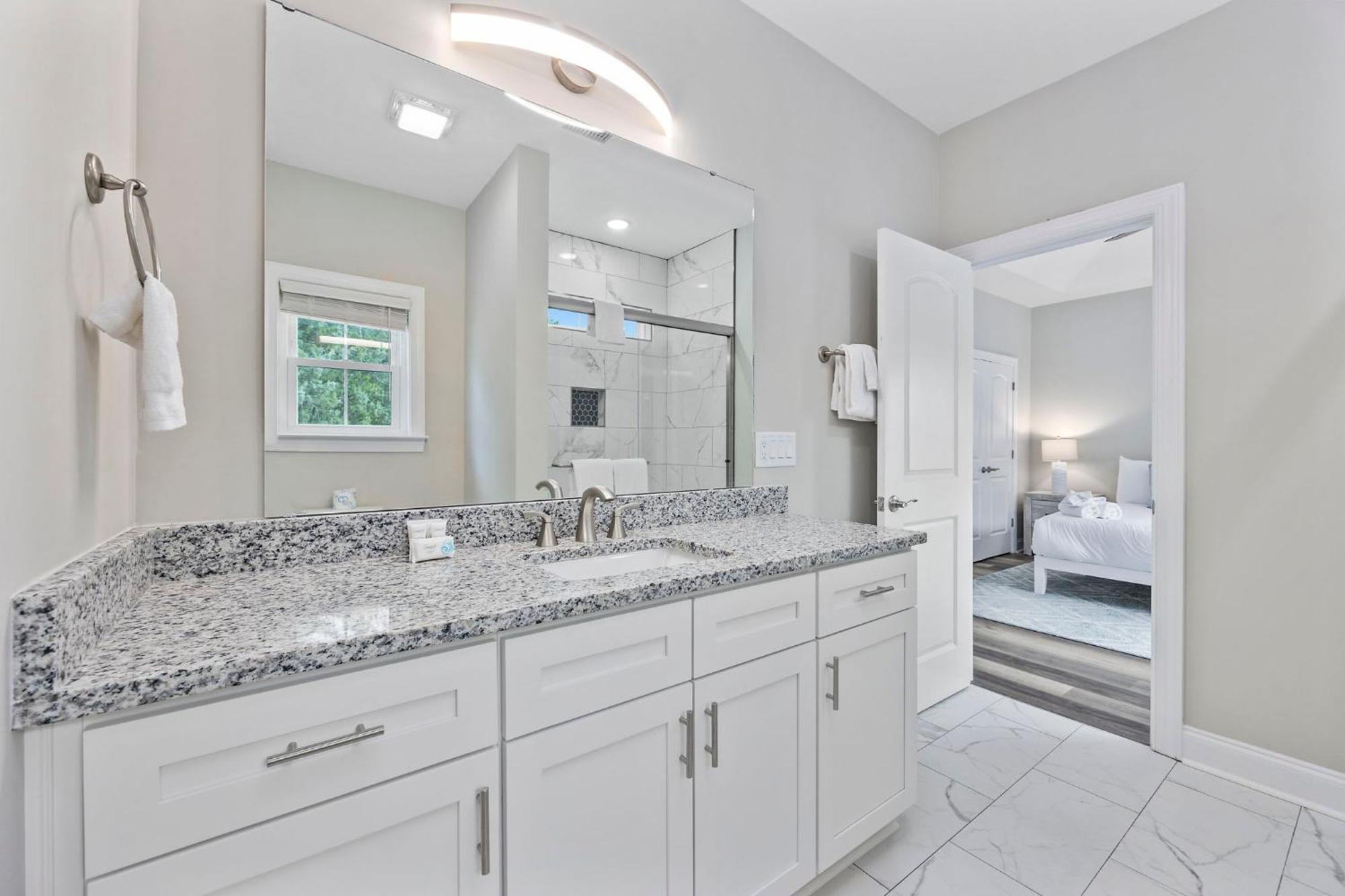 Pier View - Spacious Sleeps 8 - Pet Friendly * Myrtle Beach