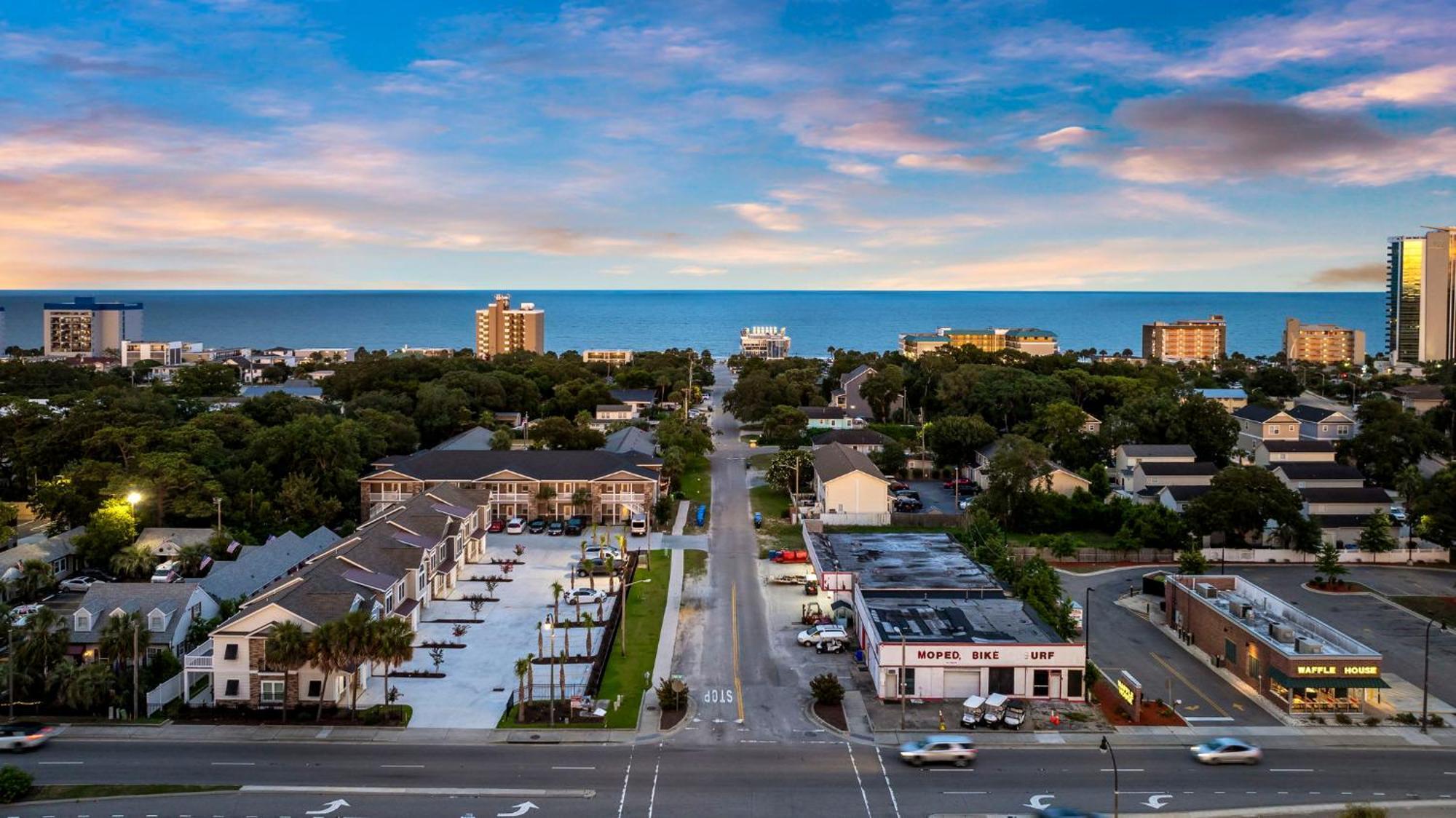 Pier View - Spacious Sleeps 8 - Pet Friendly