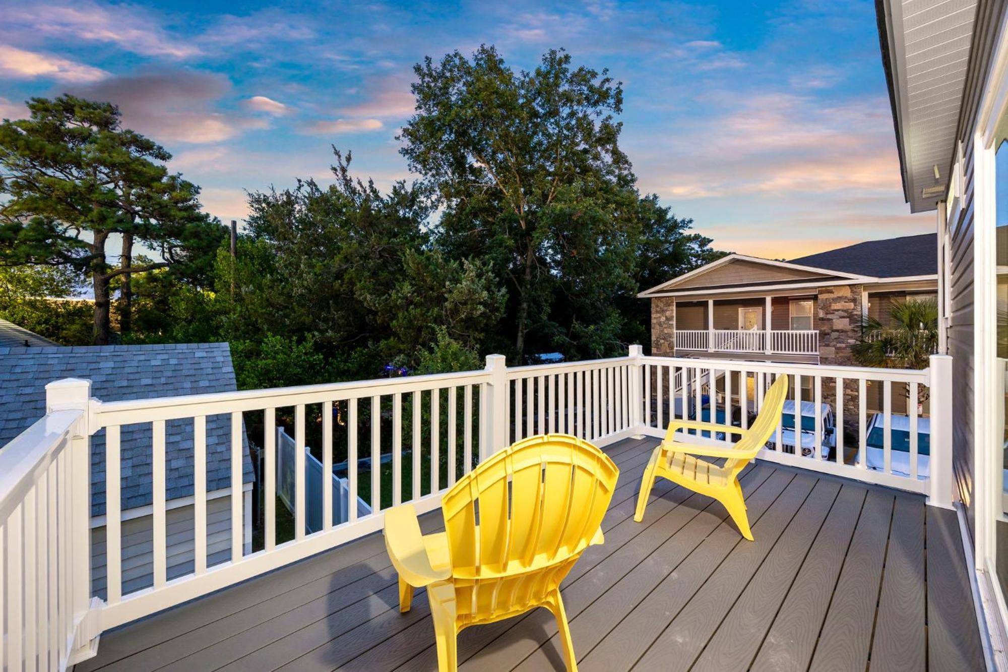 Pier View - Spacious Sleeps 8 - Pet Friendly Myrtle Beach