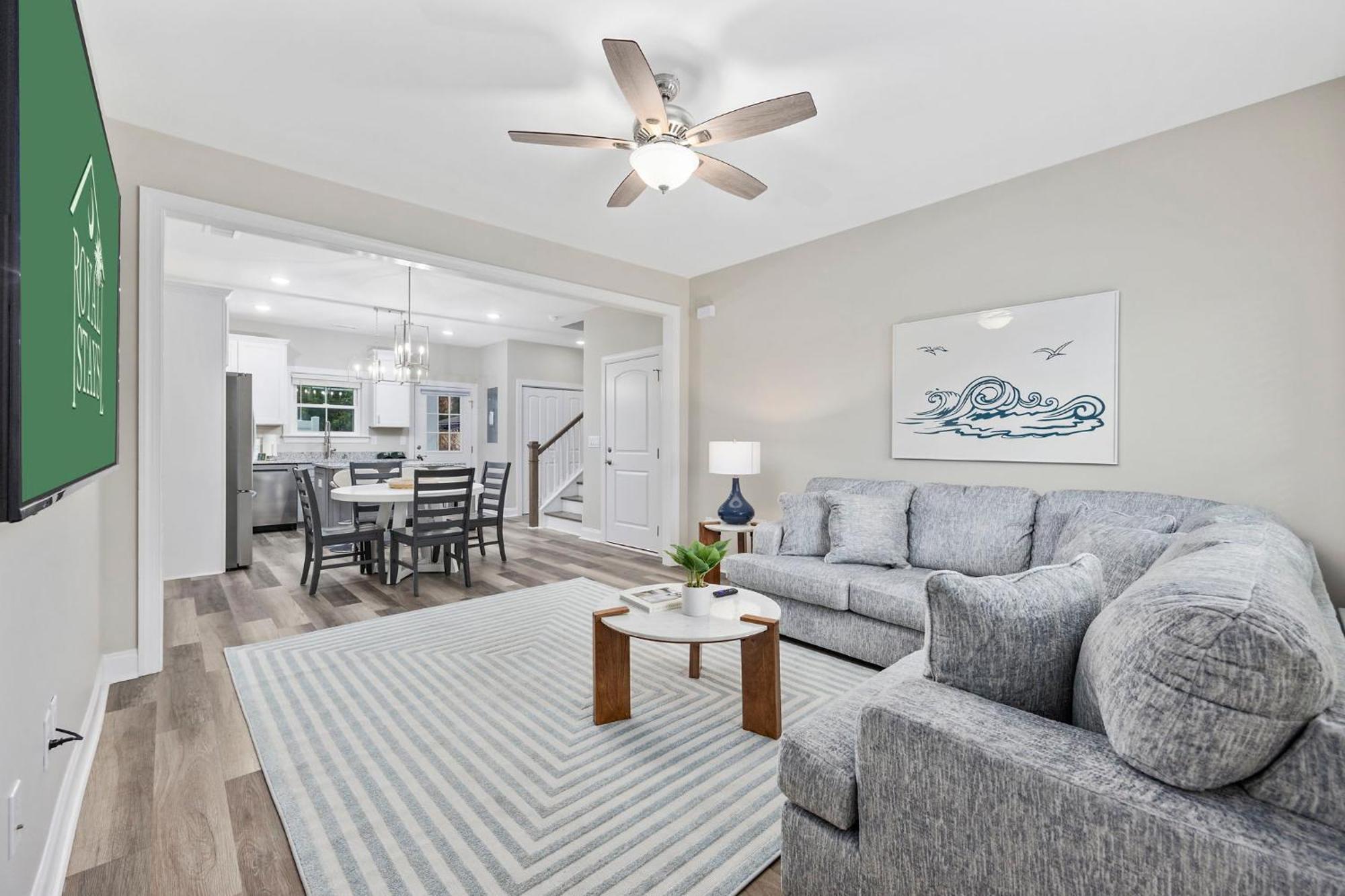 Pier View - Spacious Sleeps 8 - Pet Friendly * Myrtle Beach