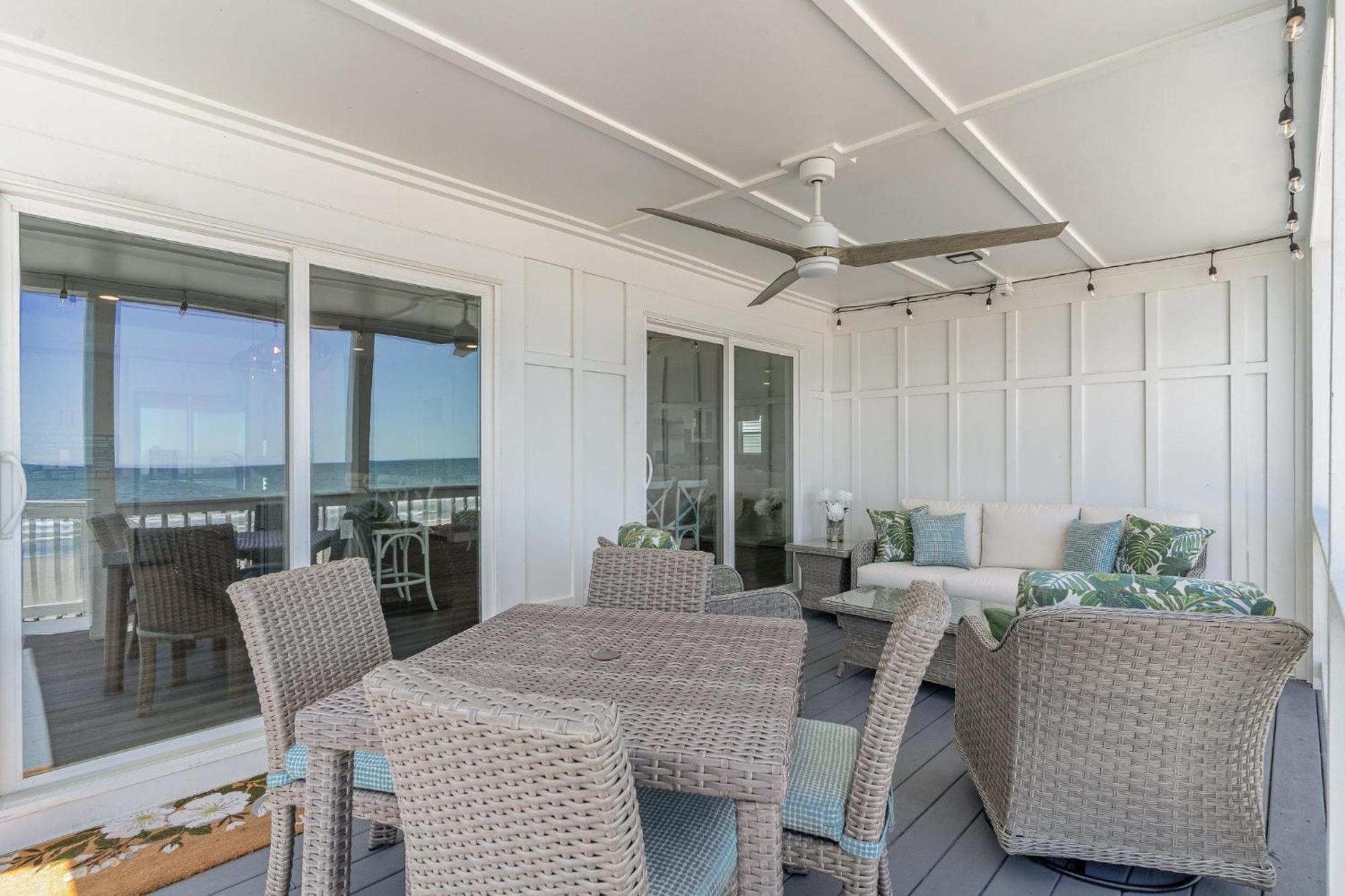 Holiday home Ocean Whisper *