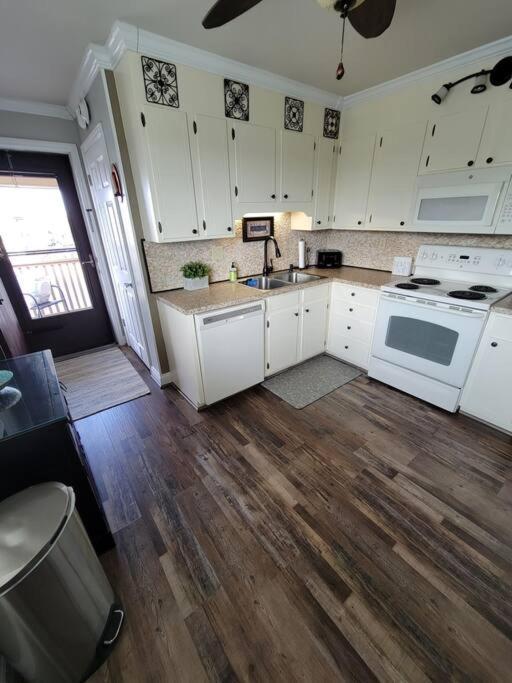 Inlet Point 12e Cherry Grove 