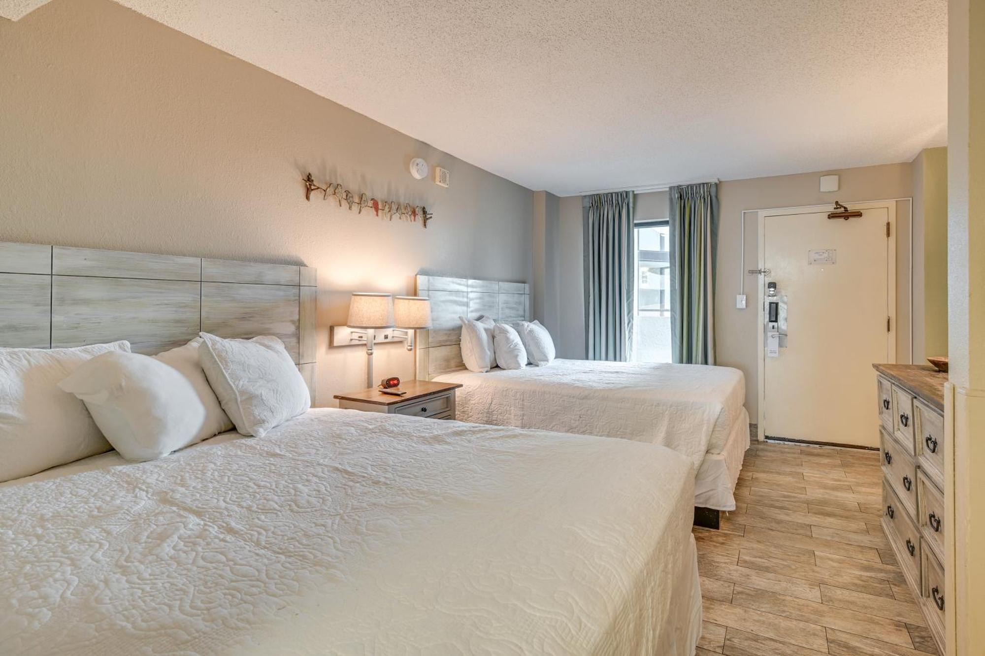 Apartment Oceanfront Myrtle With Pool!