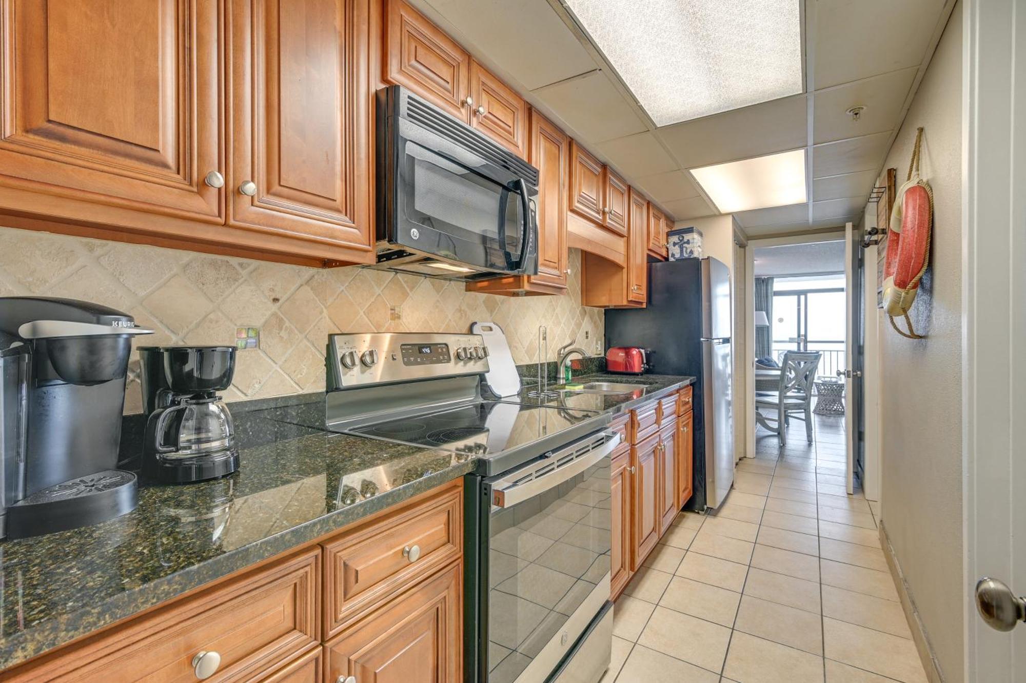 Oceanfront Myrtle With Pool! Apartment *