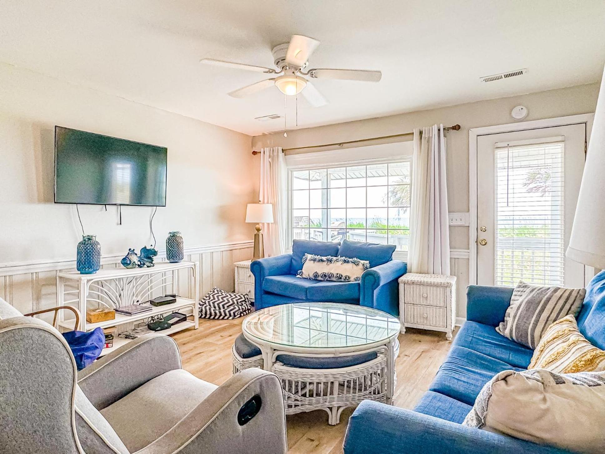 Dws Oceanfront House Huge Sun Deck Holiday home *