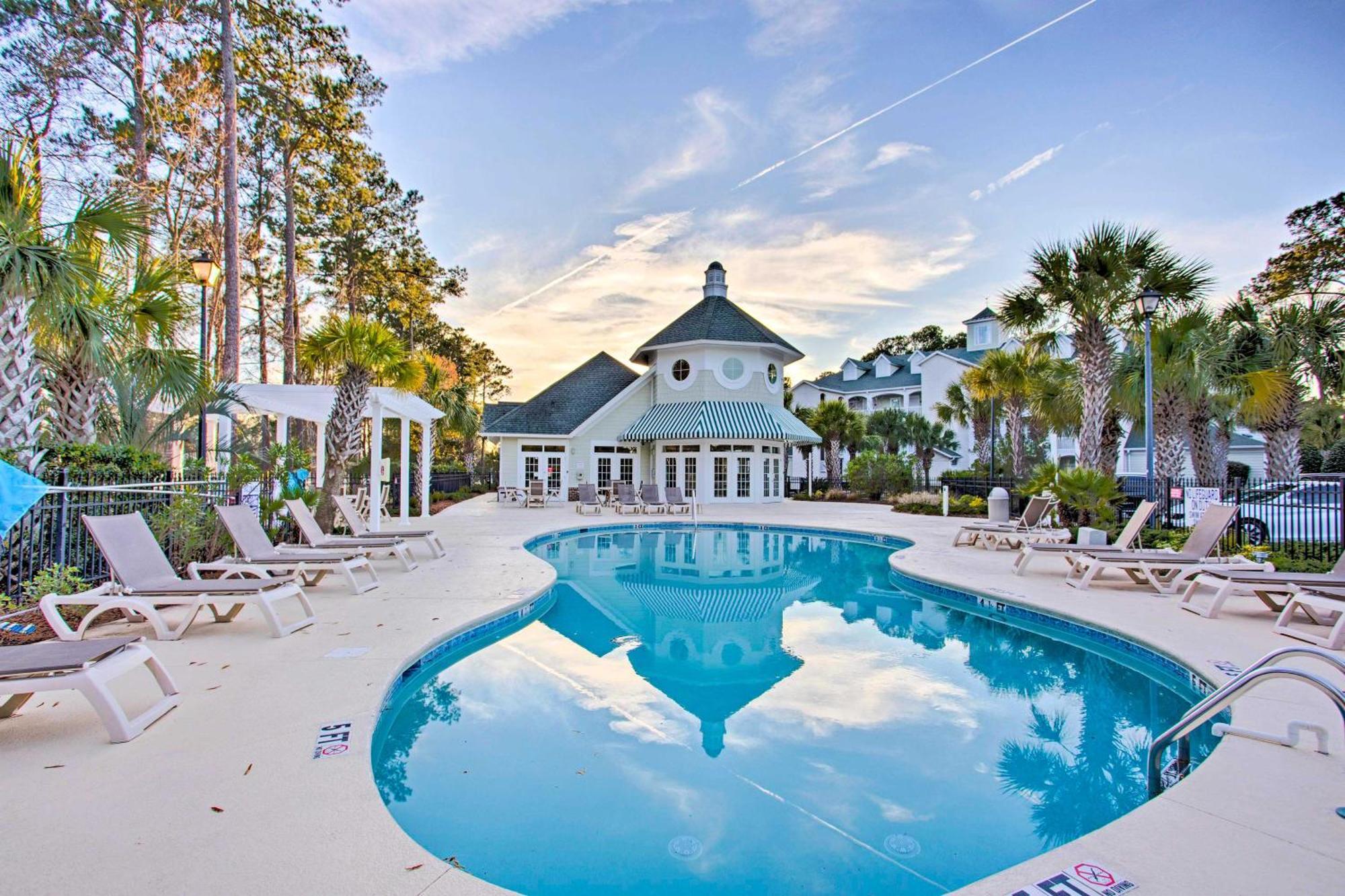 Myrtle Golf Retreat With Balcony And Pool *