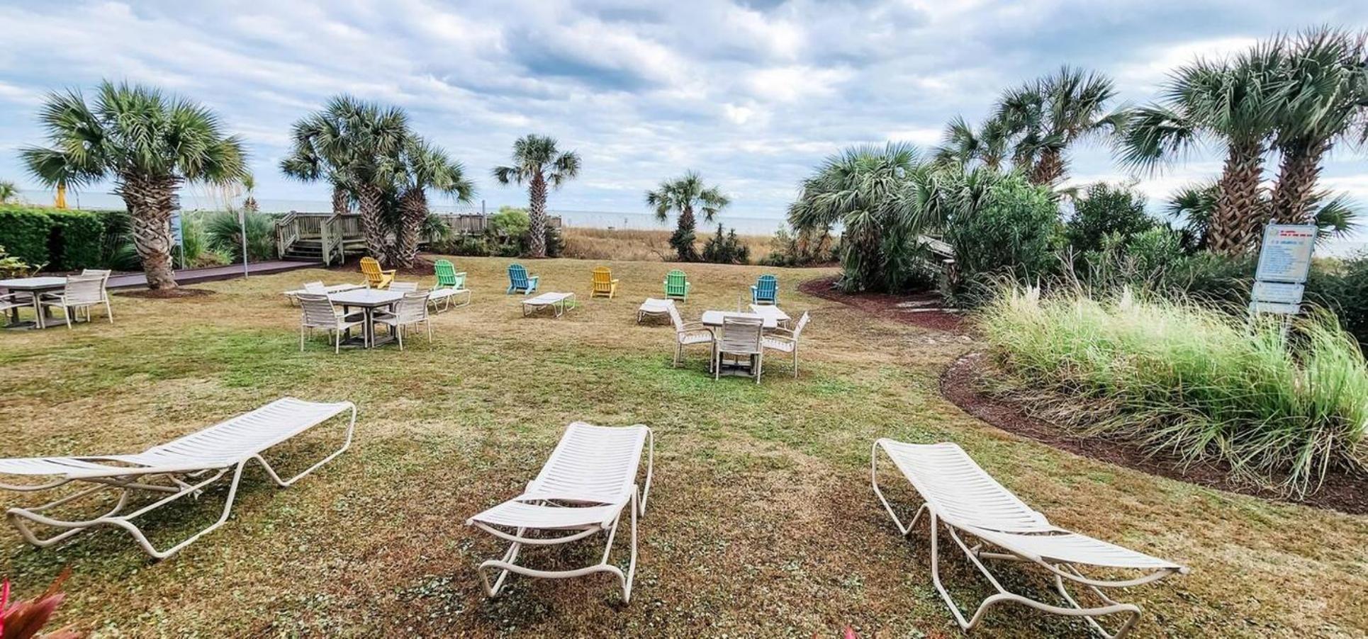 Apartment Remodeled Direct Ocean Front By Convention Center *