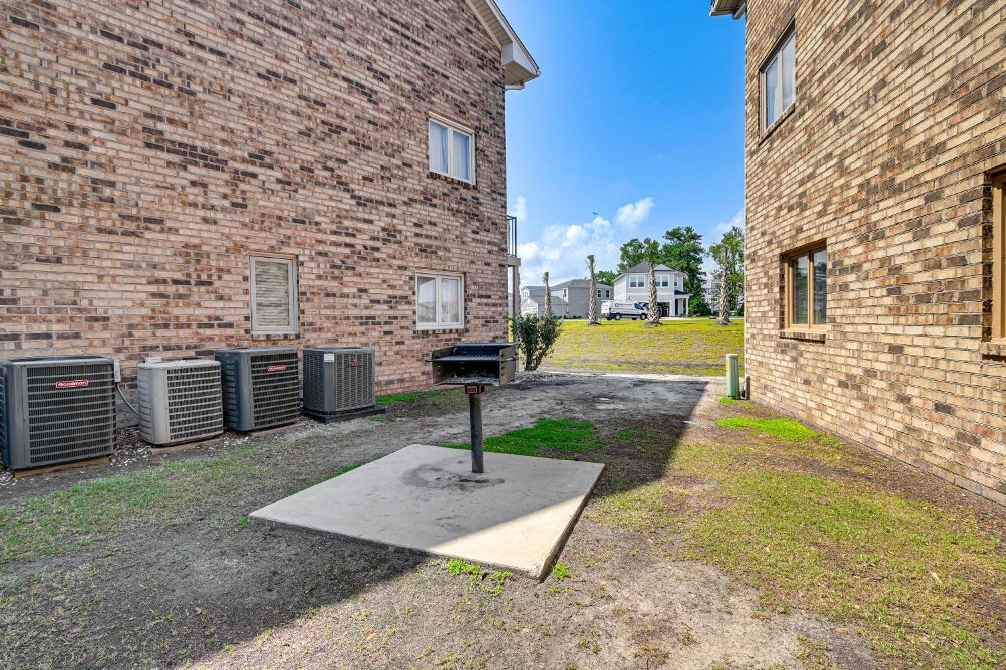 Apartment Comfy Myrtle - 3 Mi To Fishing Pier!