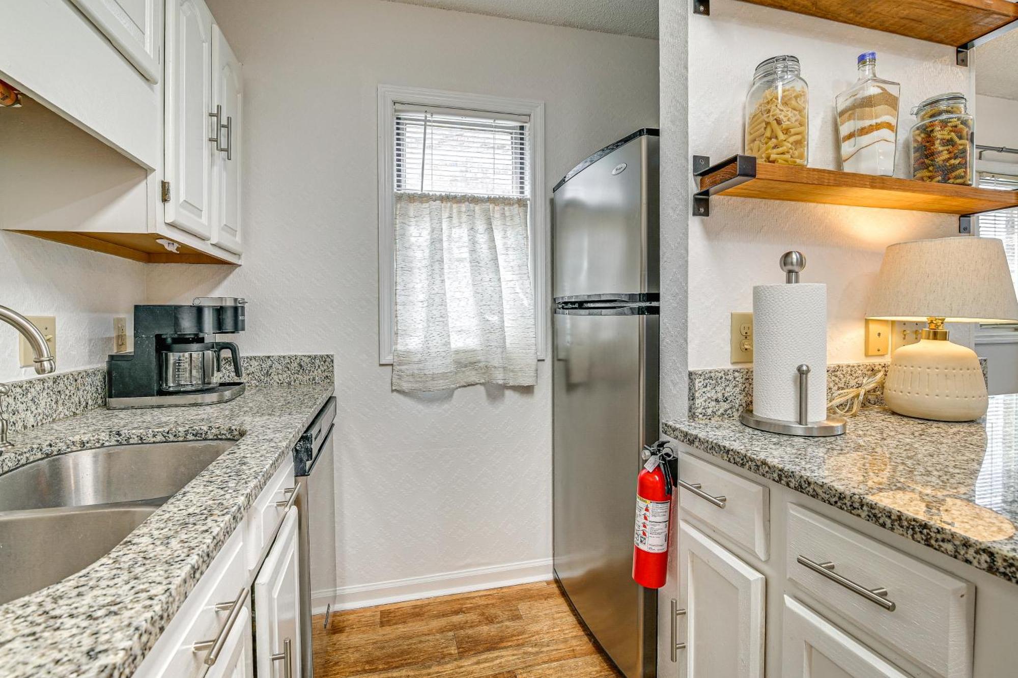 Comfy Myrtle - 3 Mi To Fishing Pier! Apartment Myrtle Beach
