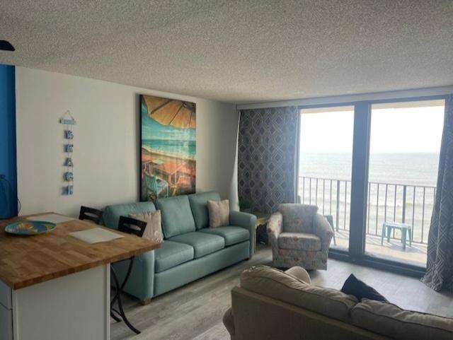 Royal Garden 511 Apartment