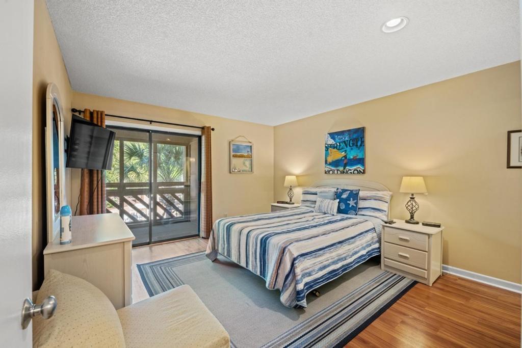 Heron Pointe C8 Apartment *