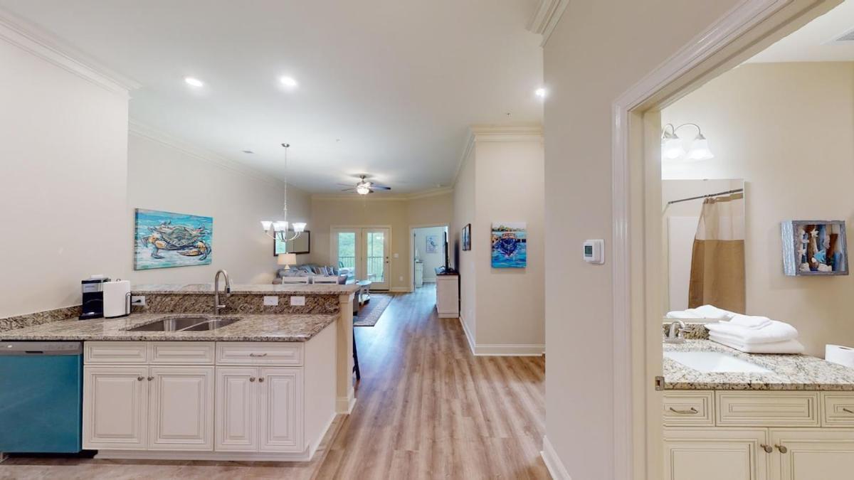 Apartment 81 Delray Drive 3b *