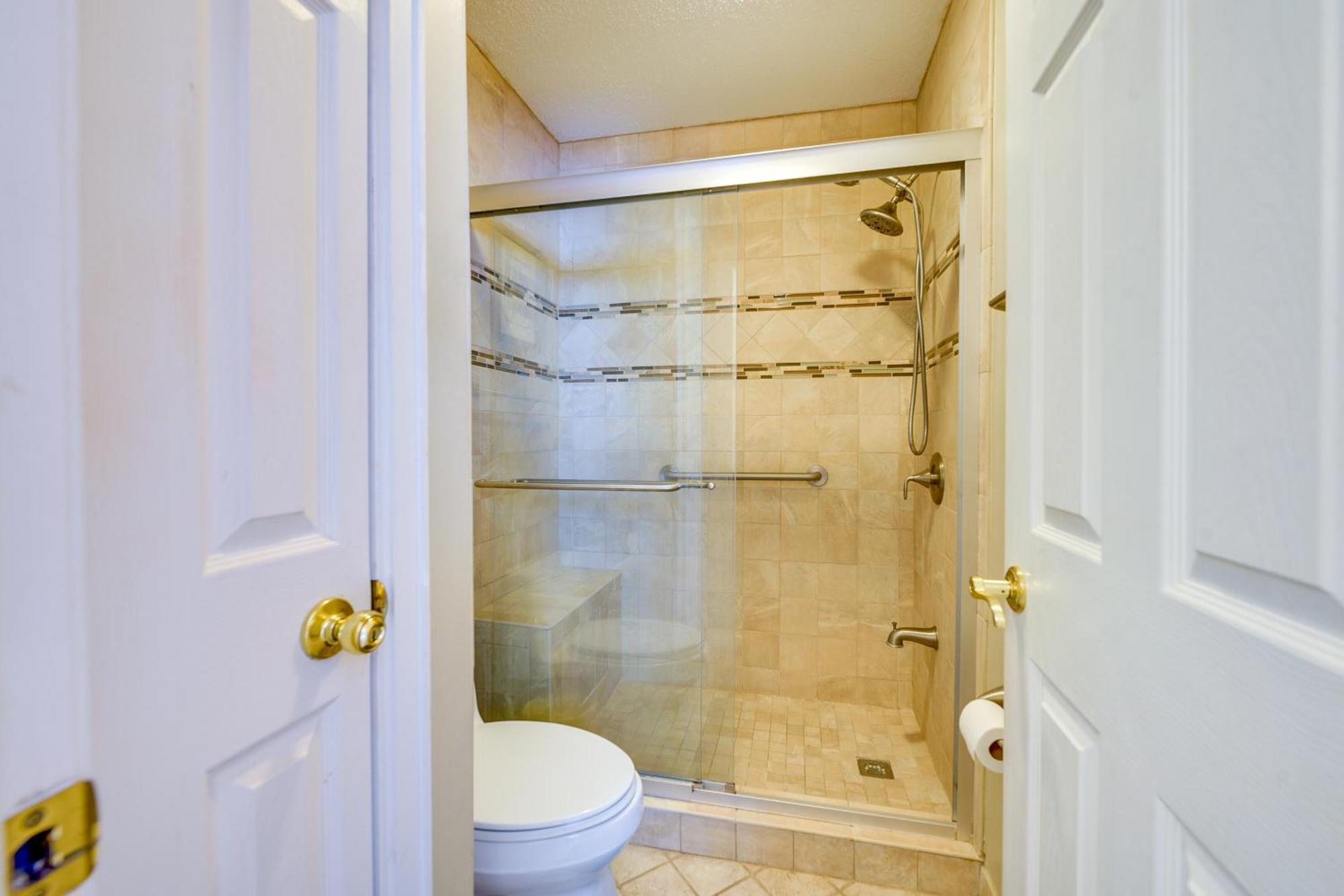 Apartment Myrtle With Pool Access, Close To Beach!