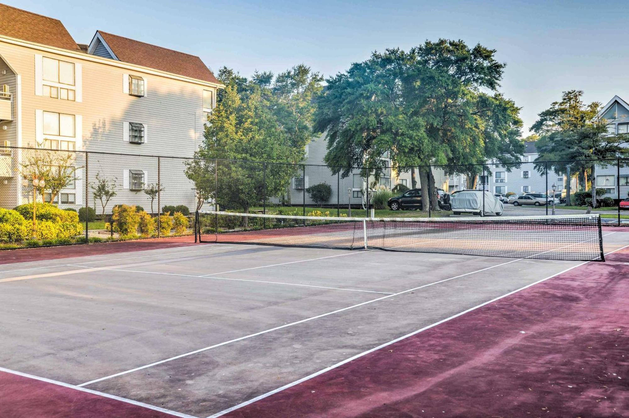 Myrtle With Pool Access, Close To Beach! *
