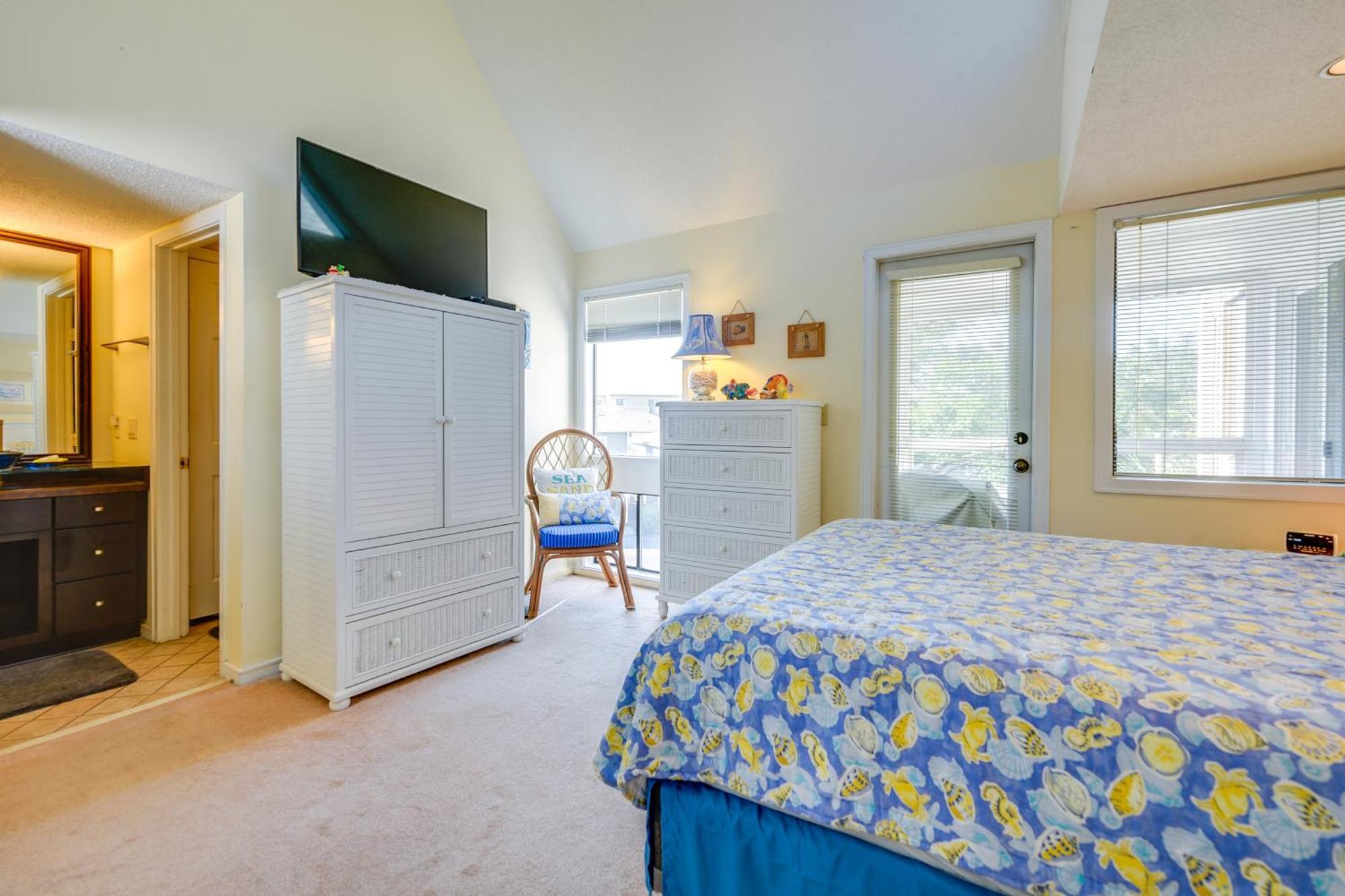 Myrtle With Pool Access, Close To Beach! Apartment *