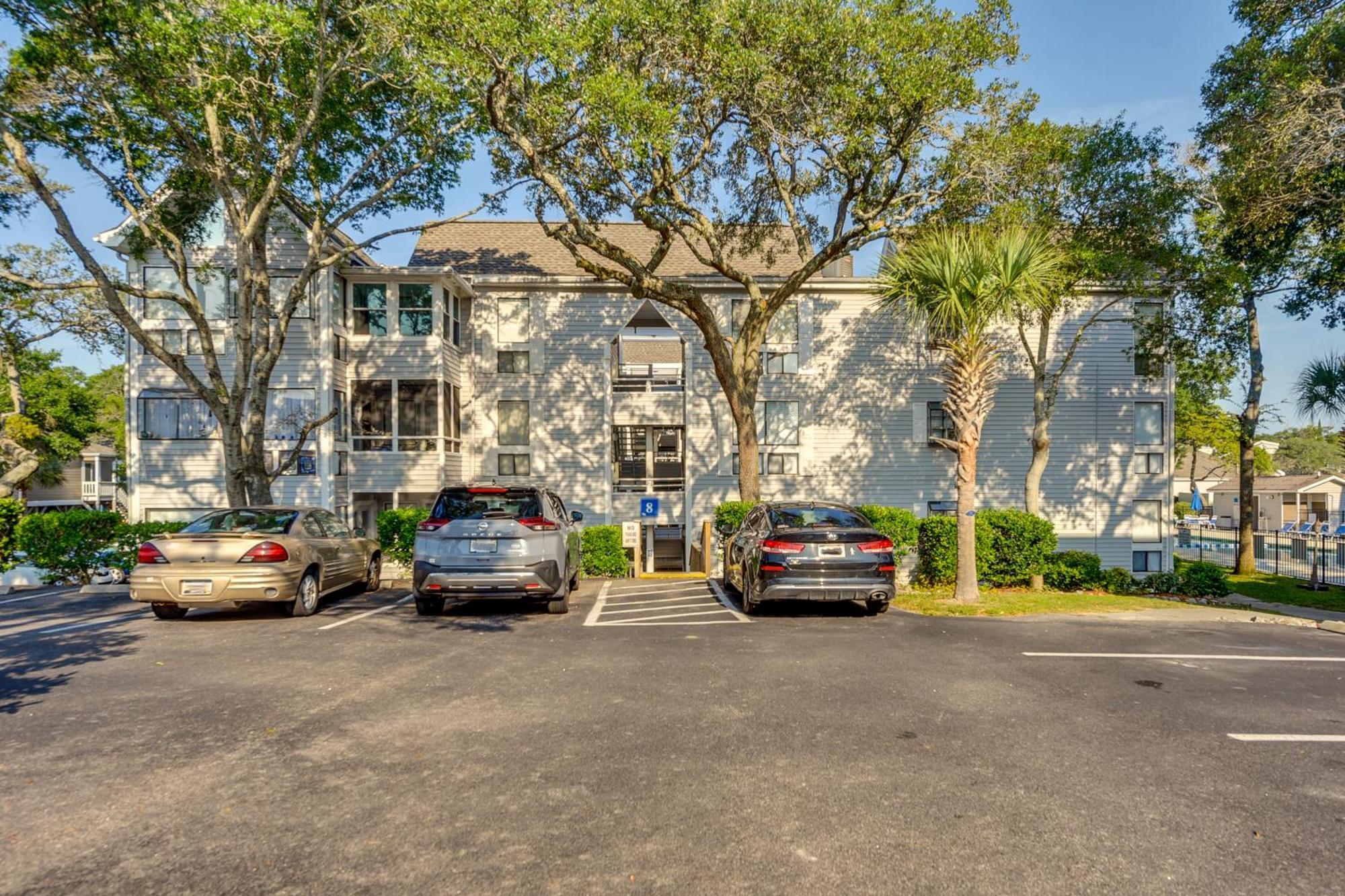 Myrtle With Pool Access, Close To Beach!