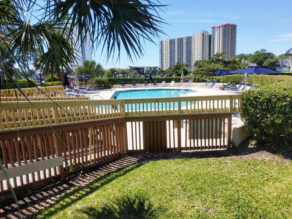 Laurel Court 311 Apartment *