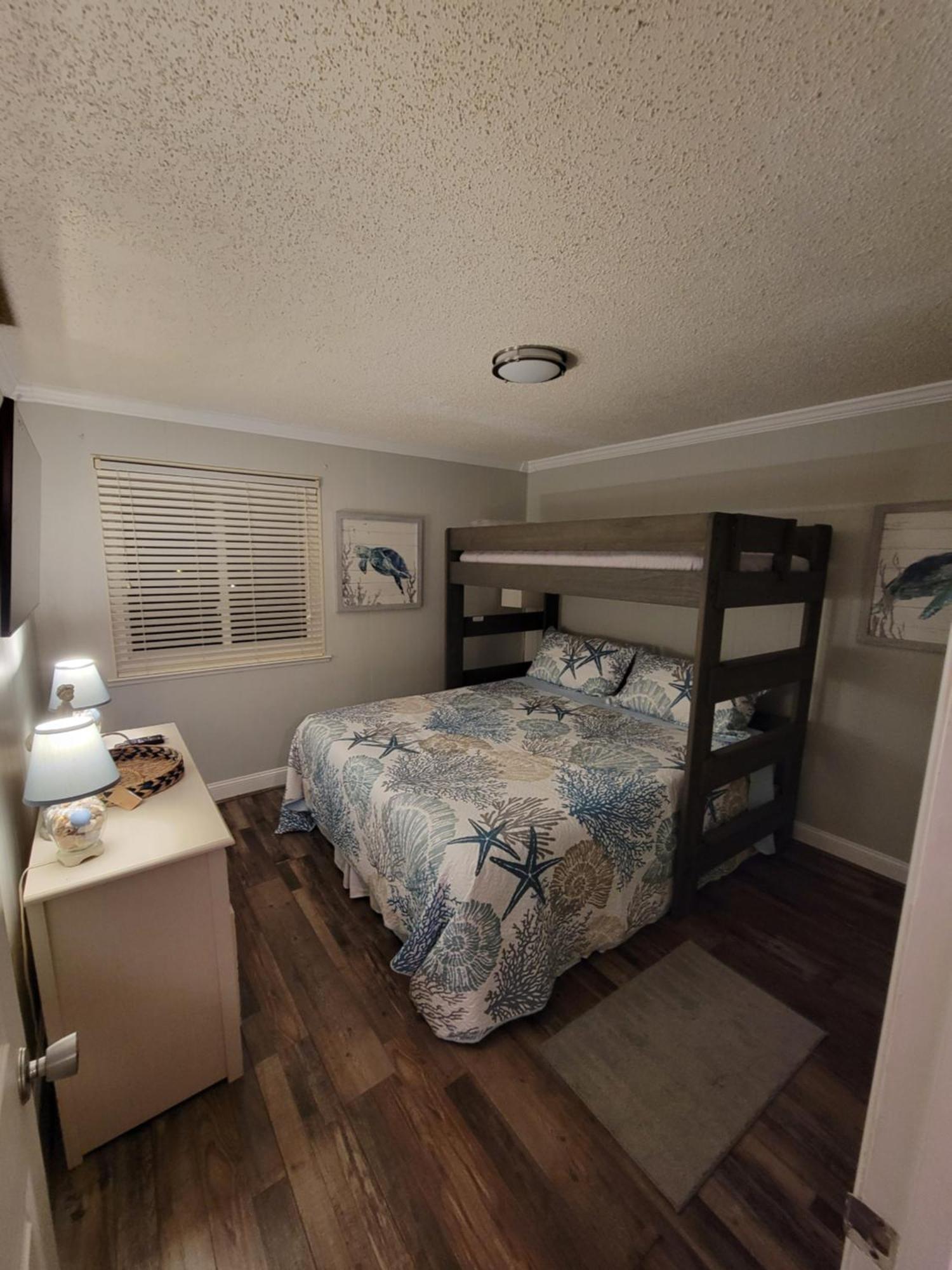 Inlet Point 12e Cherry Grove 