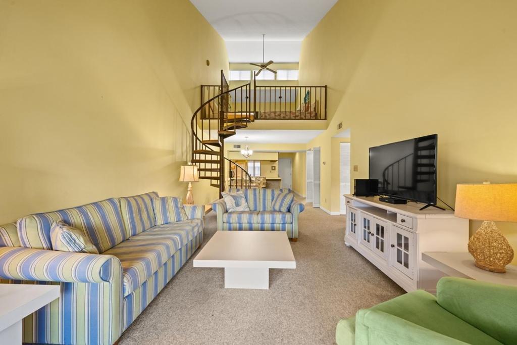 Apartment Heron Pointe D-16 *