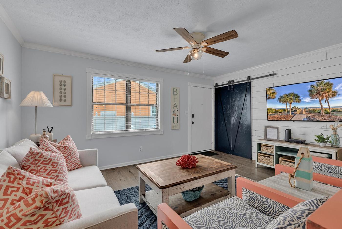 North Myrtle Sweetgrass 3 Min To & 5 Min To Golf Course Holiday home *