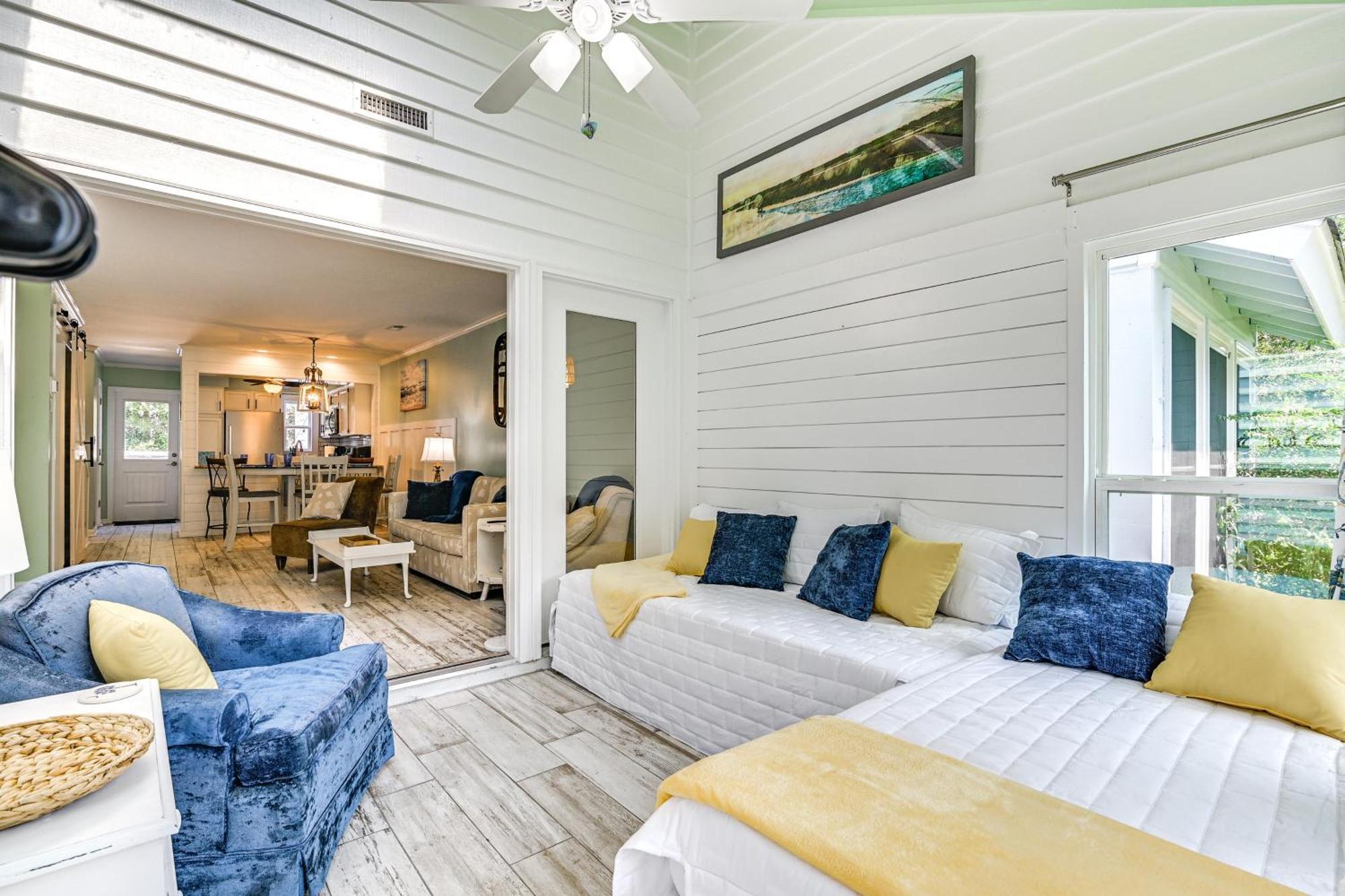 Chic Murrells Inlet Getaway About 2 Mi To Marsh Walk!