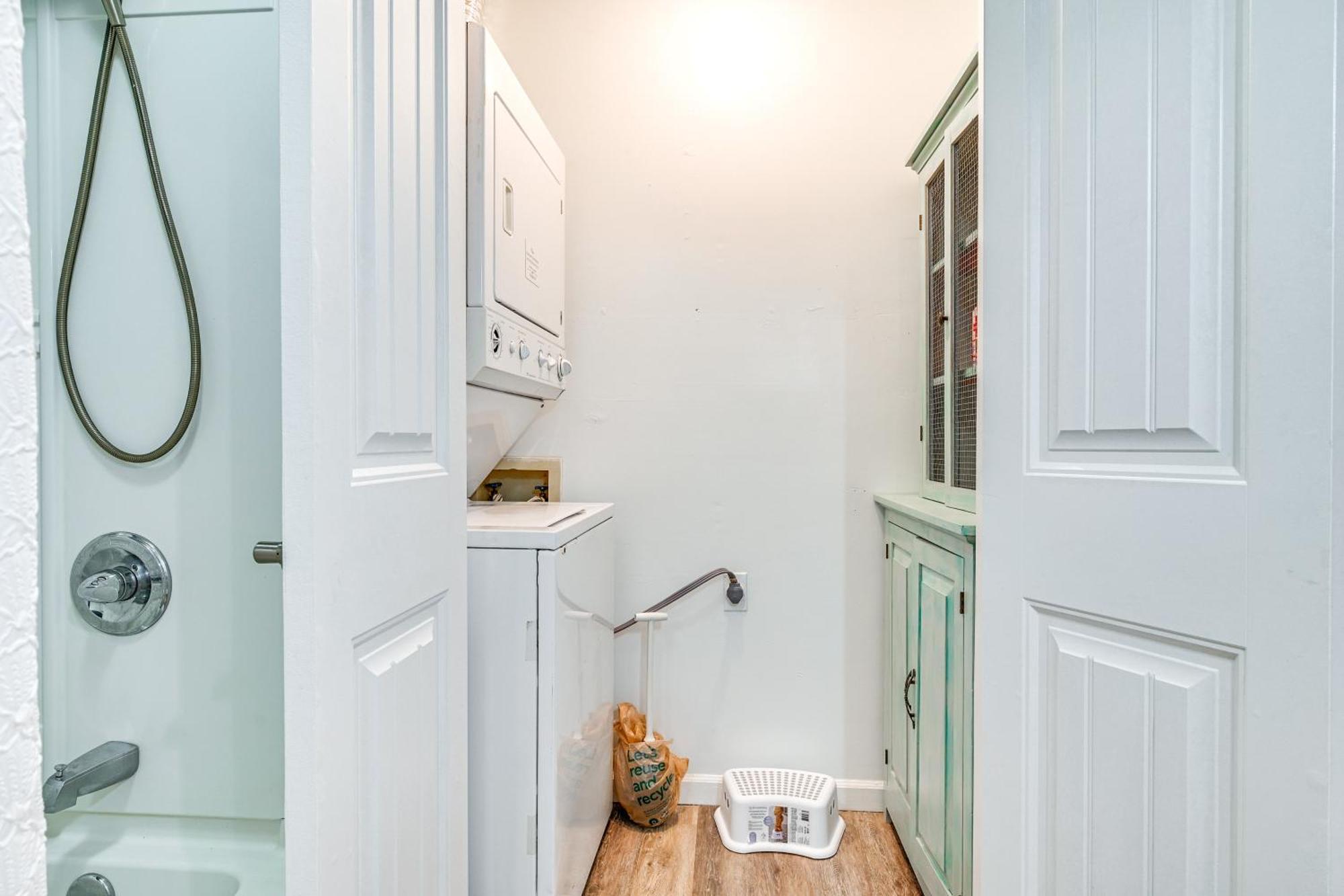 Holiday home Chic Murrells Inlet Getaway About 2 Mi To Marsh Walk! *