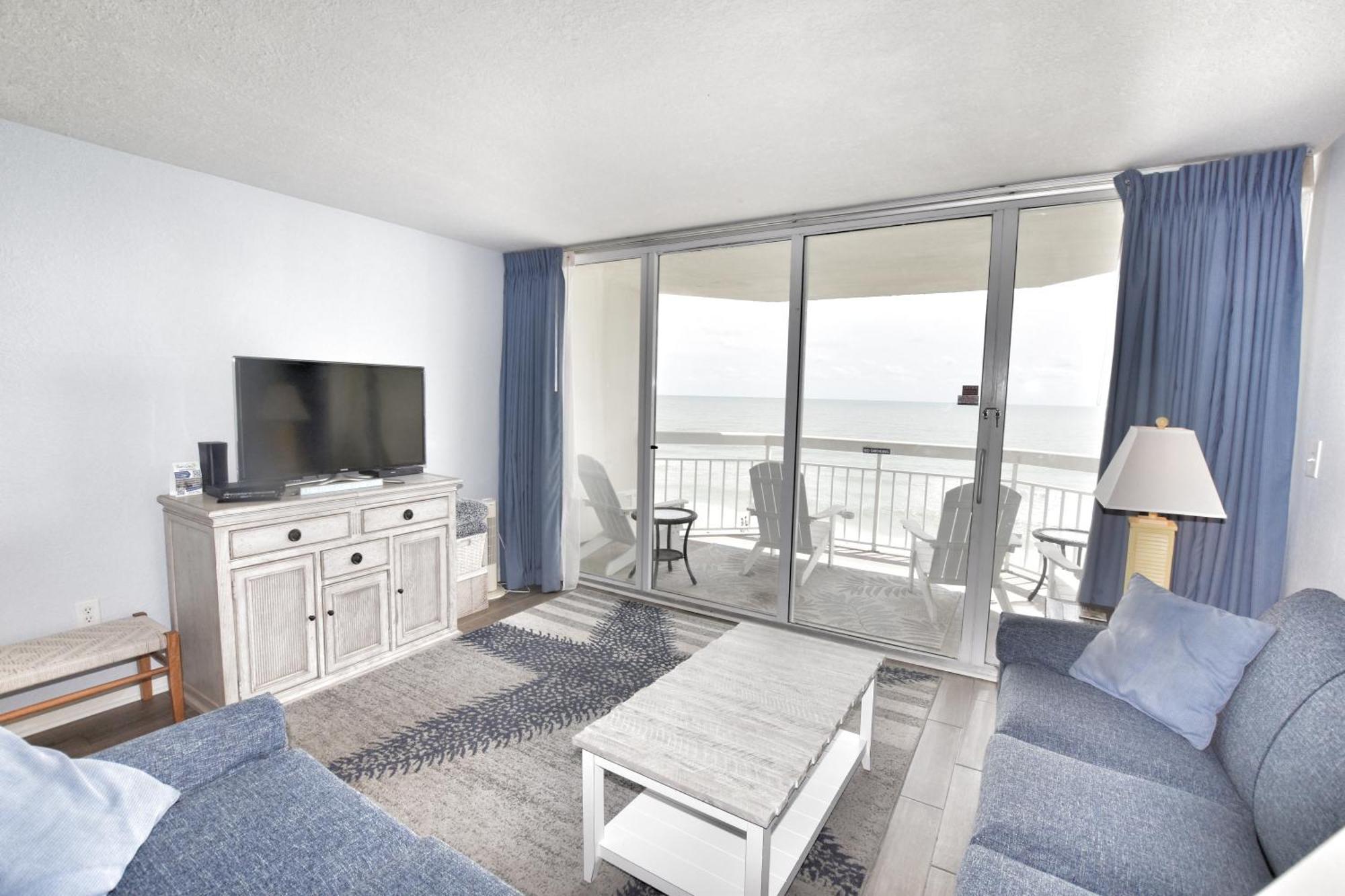 0403 Waters Edge Apartment