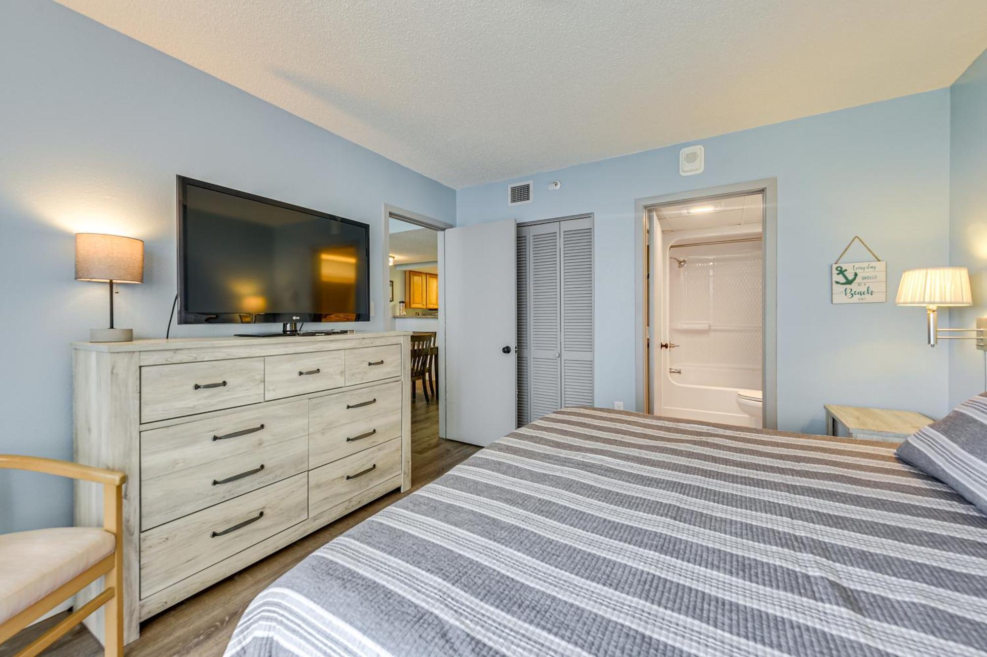 Oceanfront In Myrtle With Pool! Apartment *