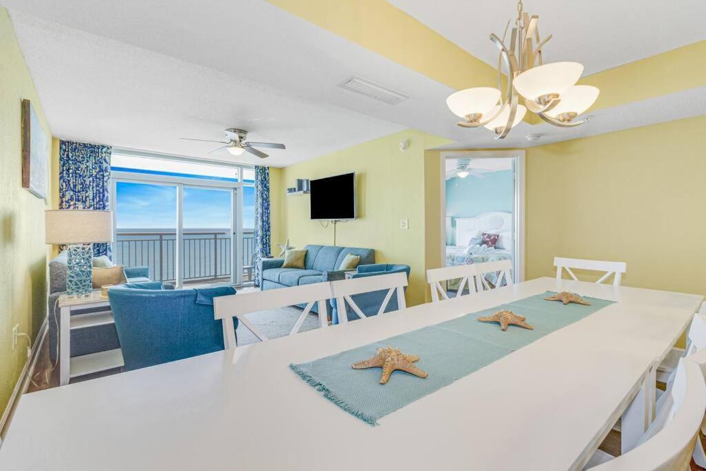 Ocean Front Grand Atlantic 3 Bedroom 2 Bathroom Grand Atlantic Holiday home Myrtle Beach