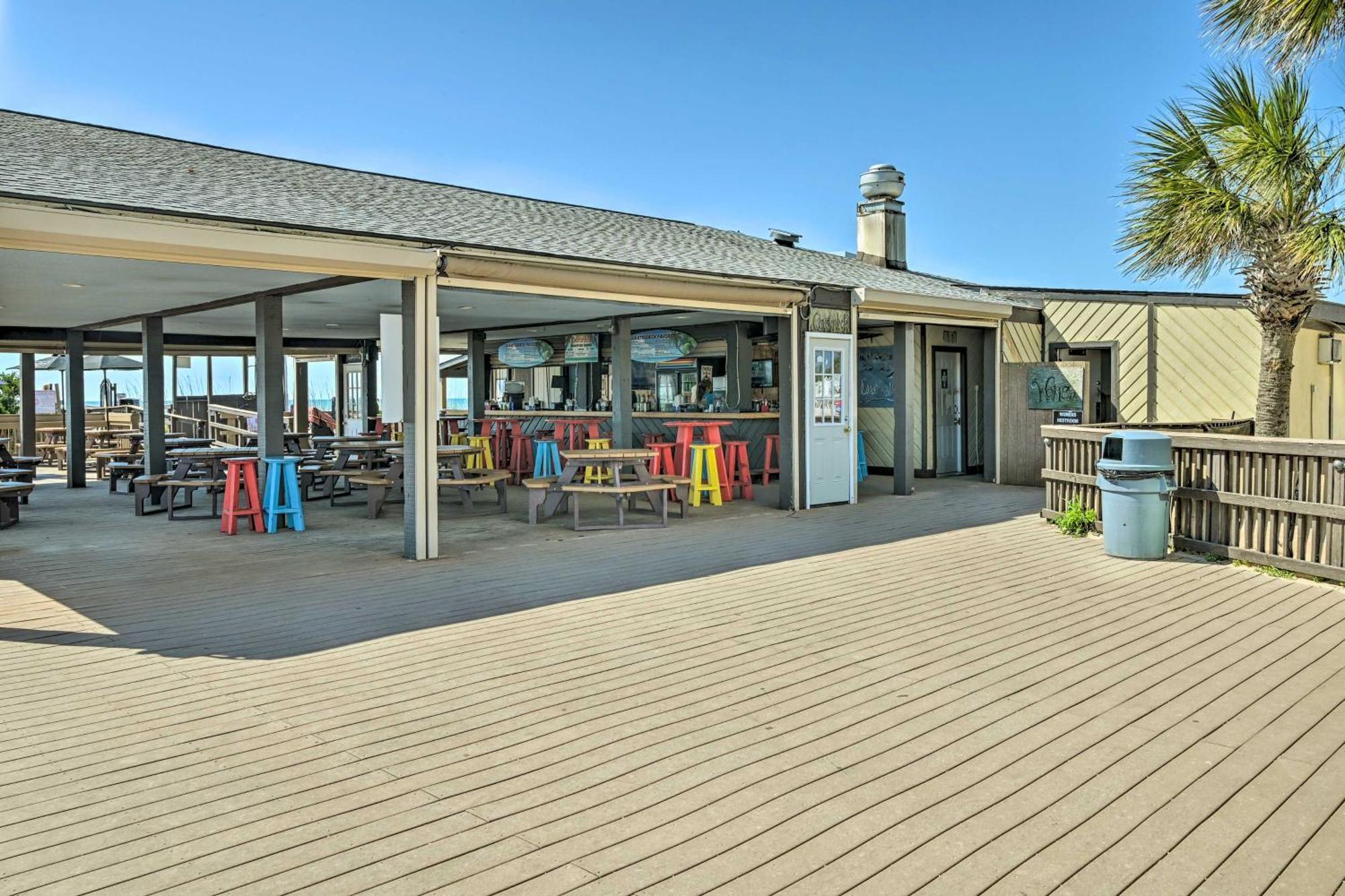 Myrtle With Patio, And Pool Access! * Myrtle Beach