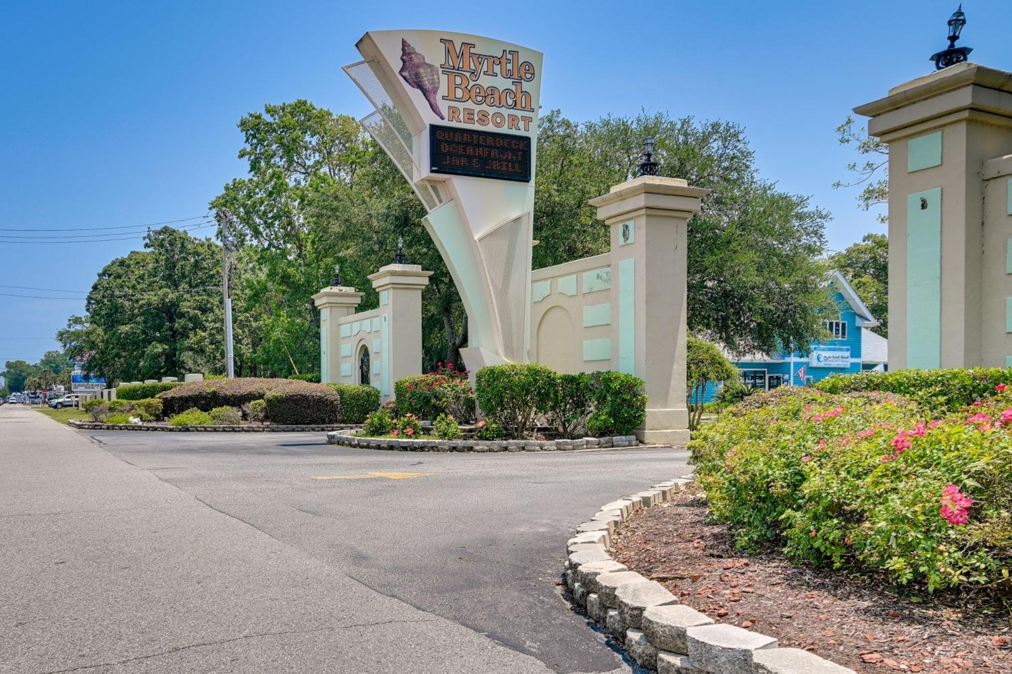 Myrtle With Patio, And Pool Access!