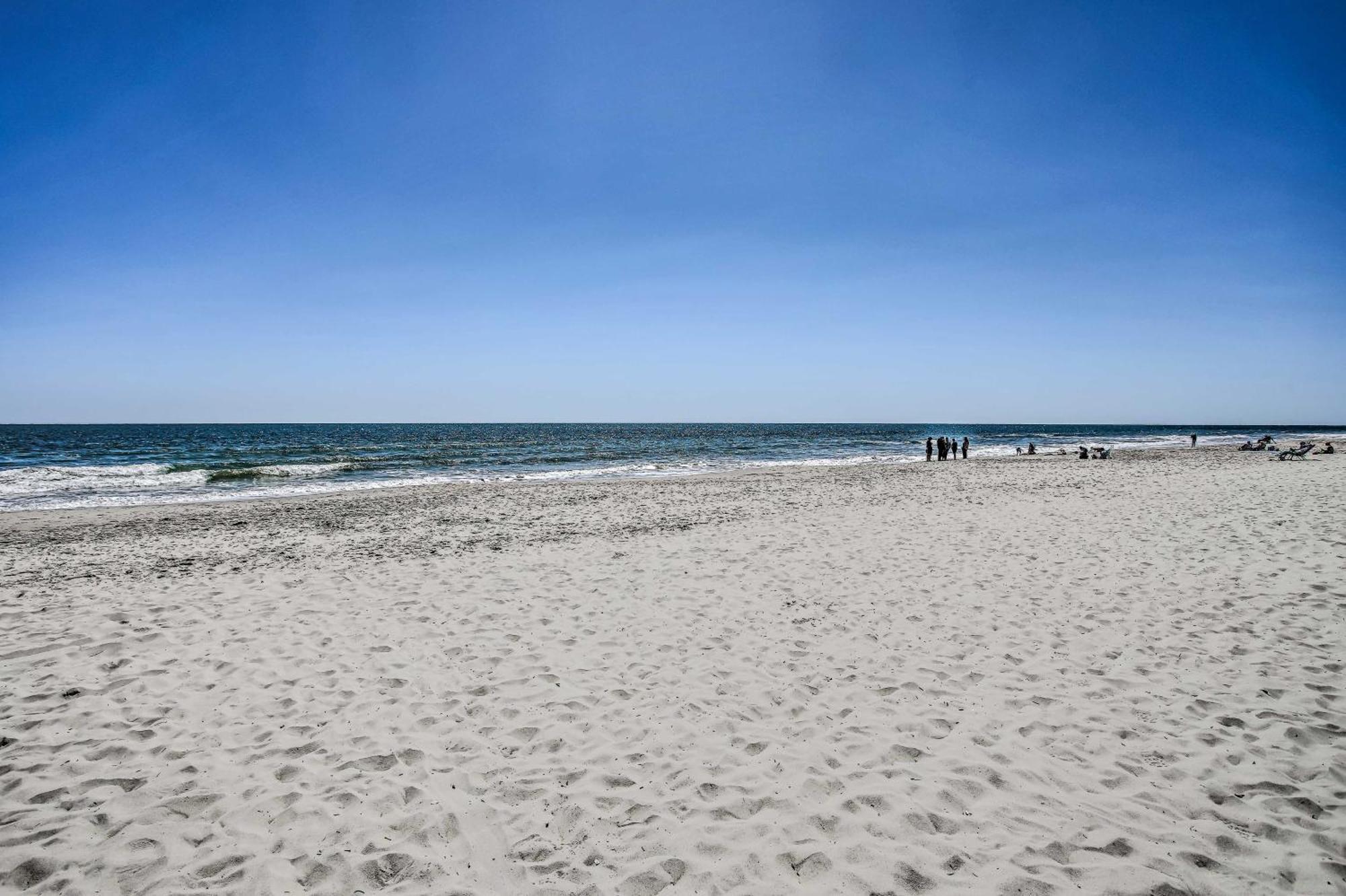 Myrtle With Patio, And Pool Access! Myrtle Beach